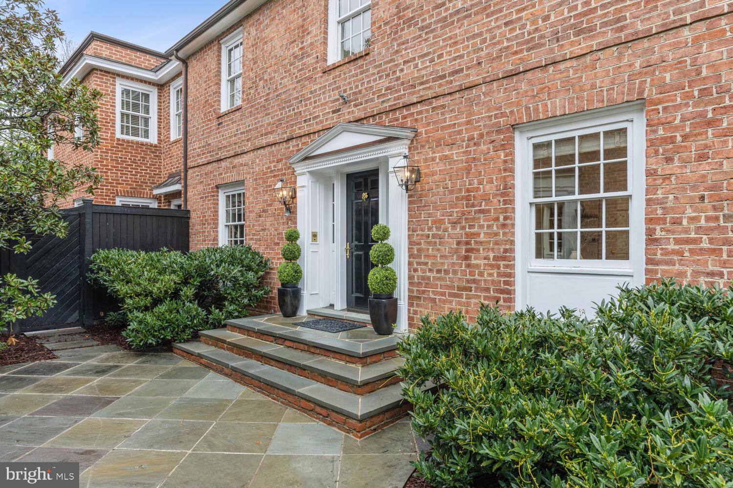 GEORGETOWN - Residential