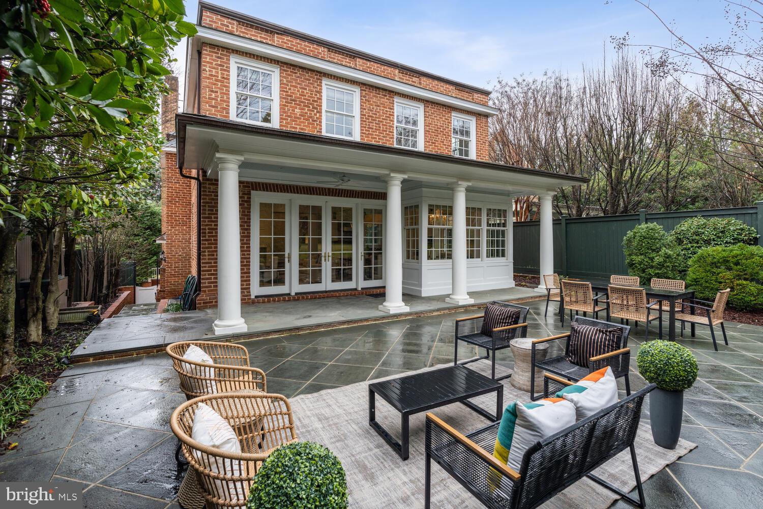 GEORGETOWN - Residential