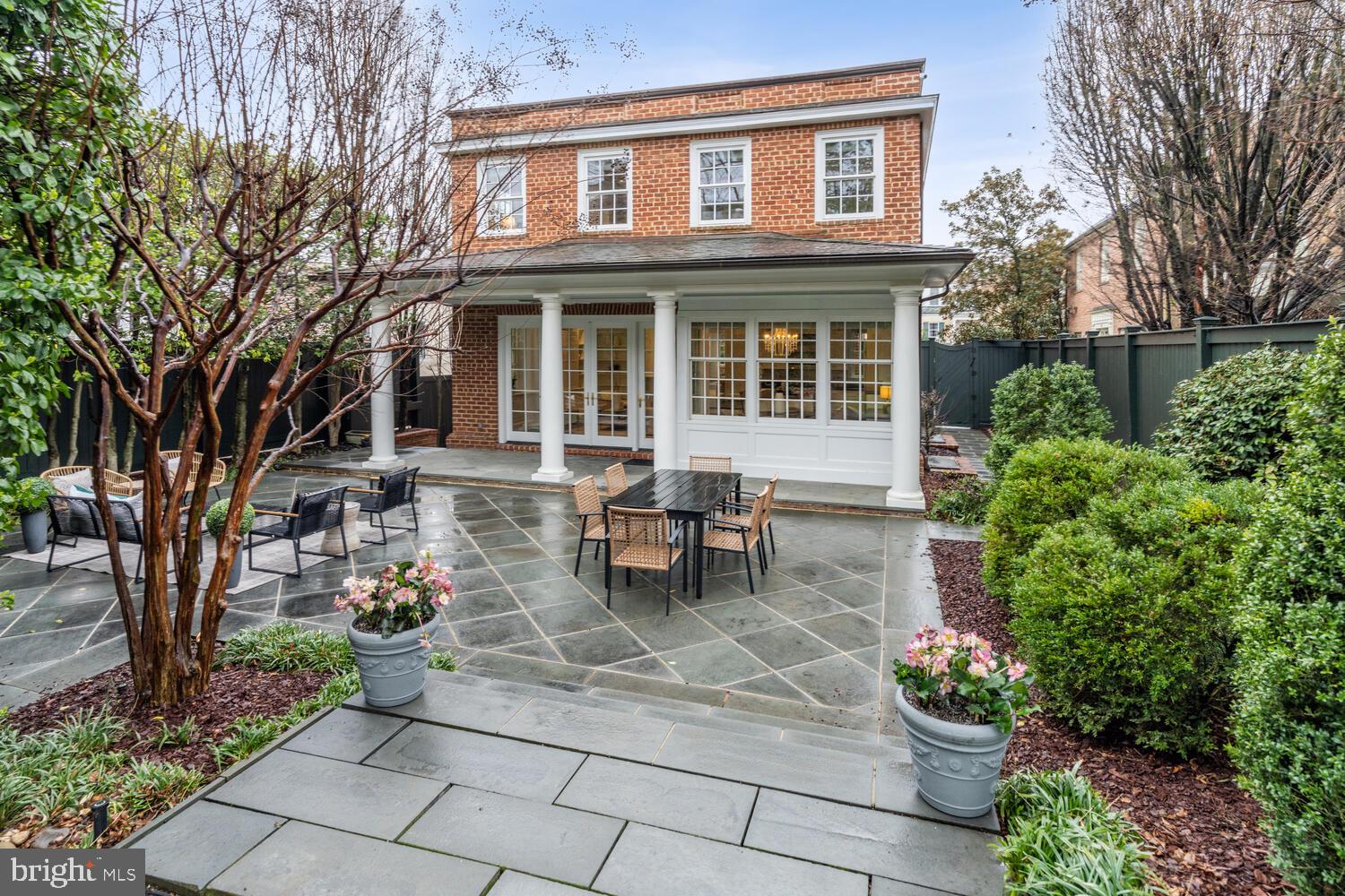 GEORGETOWN - Residential
