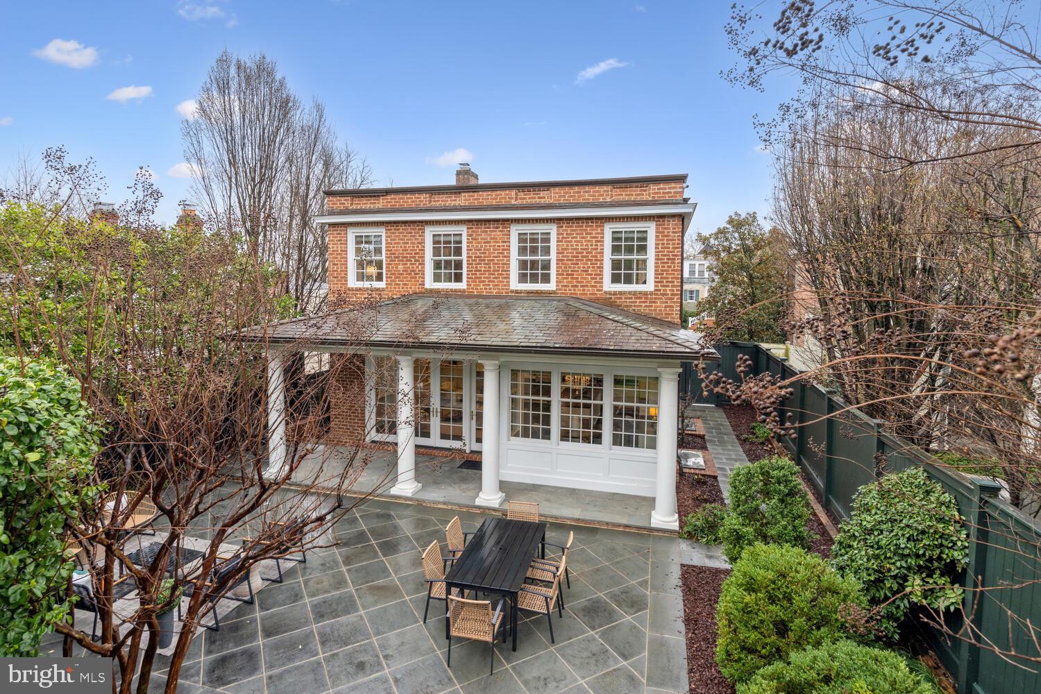GEORGETOWN - Residential