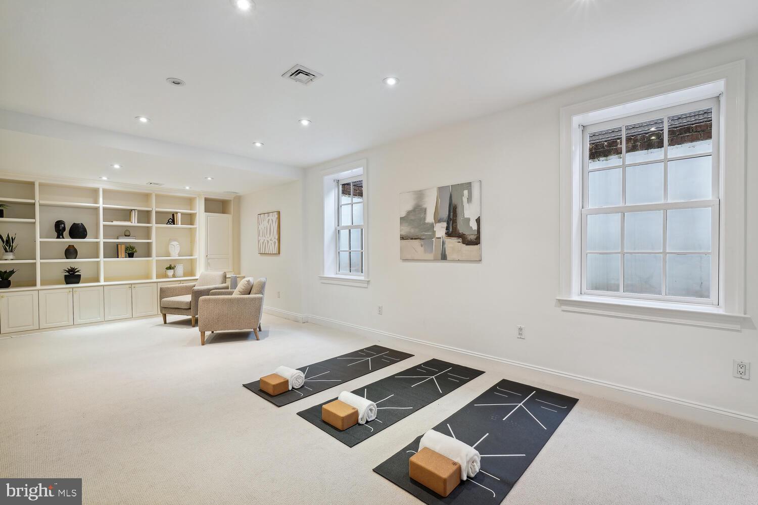 GEORGETOWN - Residential