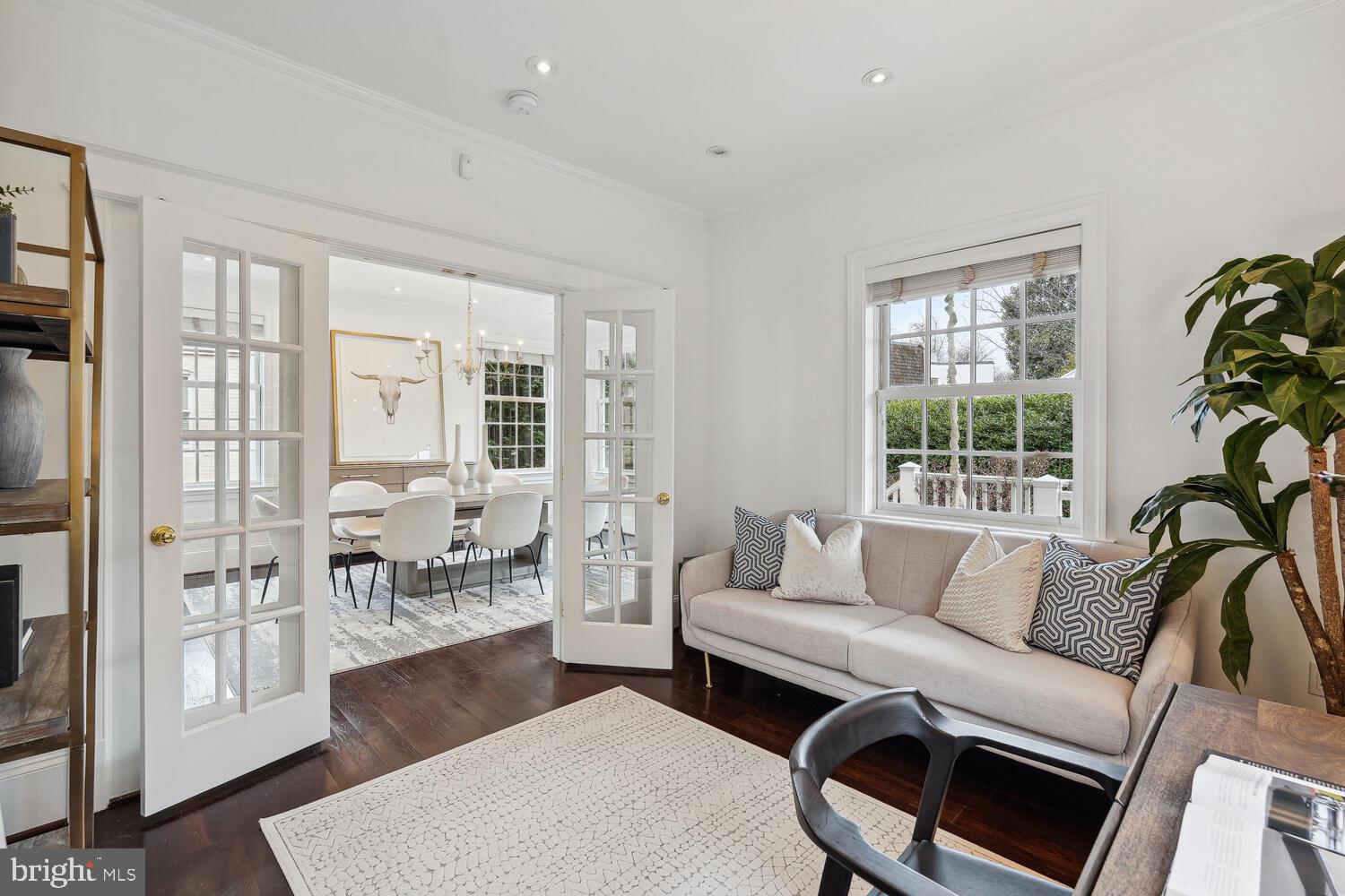 GEORGETOWN - Residential