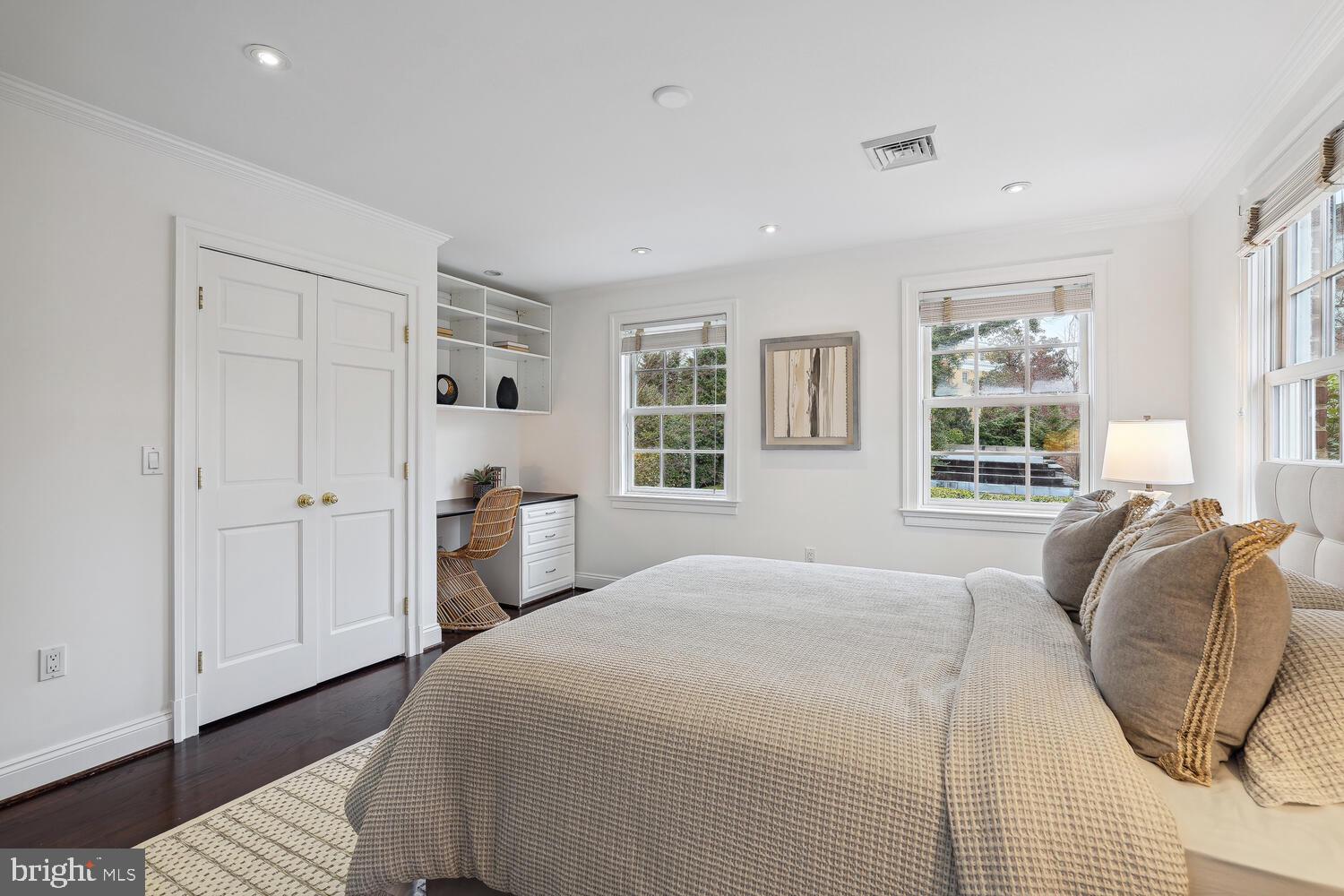 GEORGETOWN - Residential
