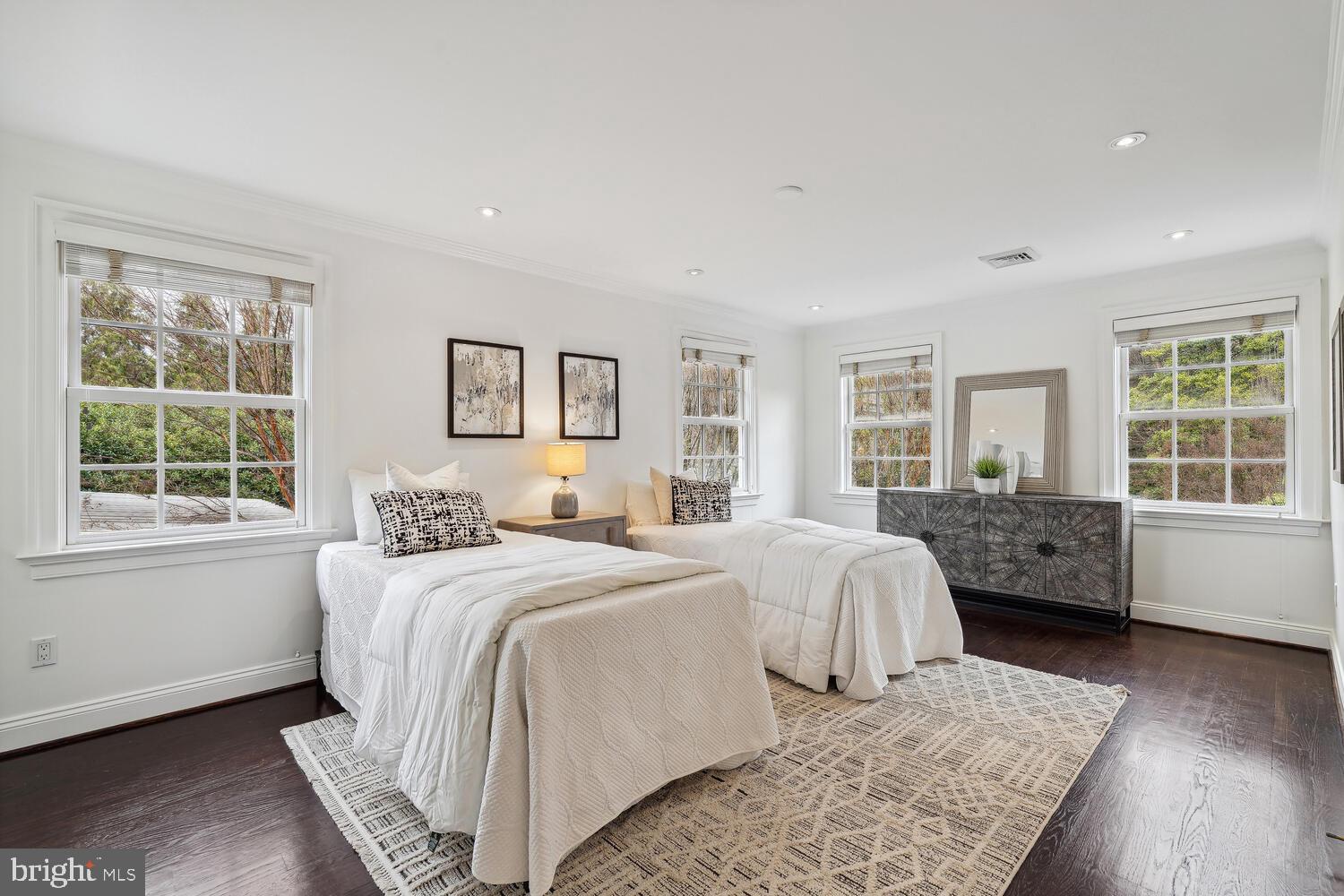 GEORGETOWN - Residential
