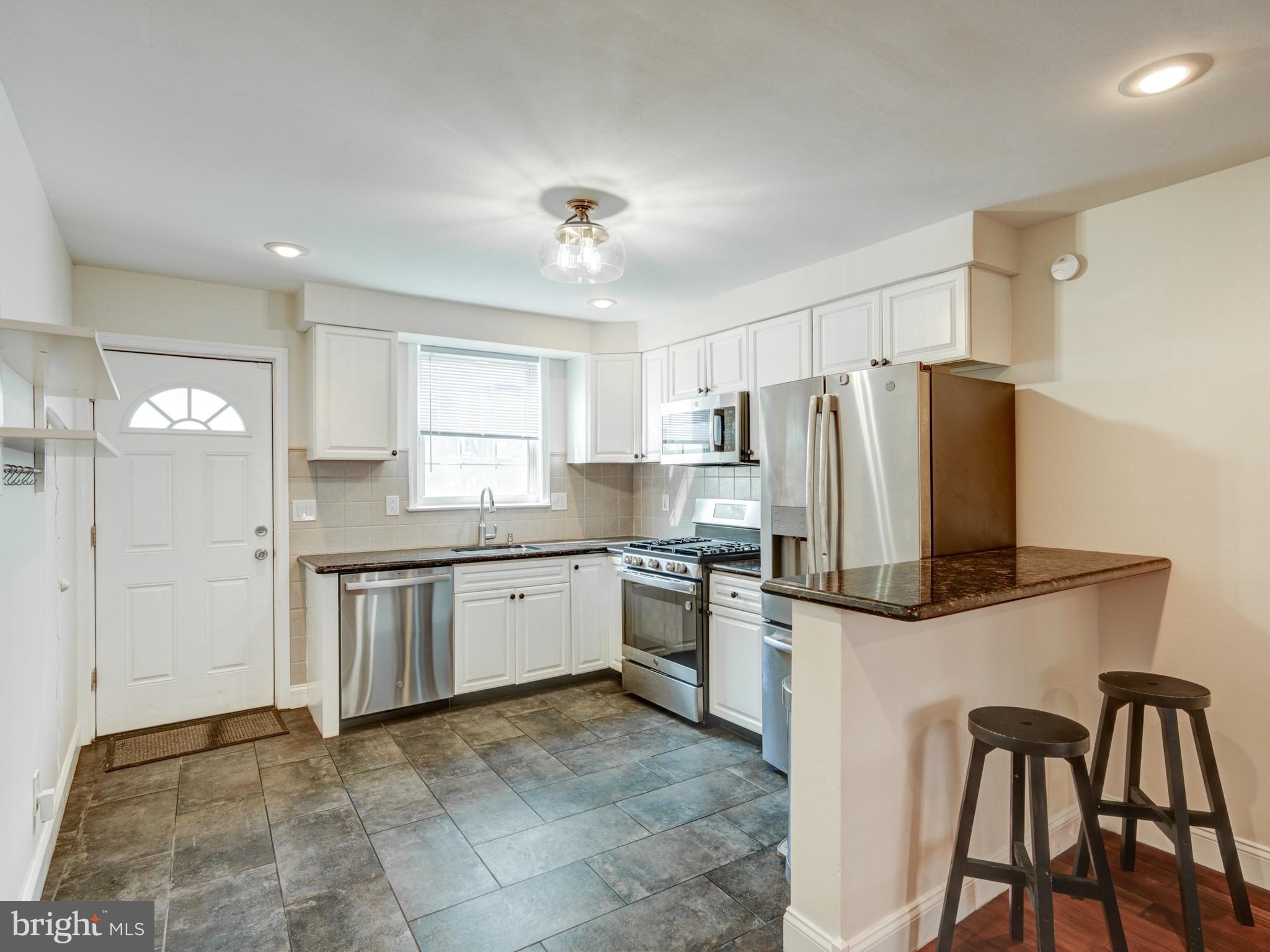 BELLA VISTA - Residential Lease