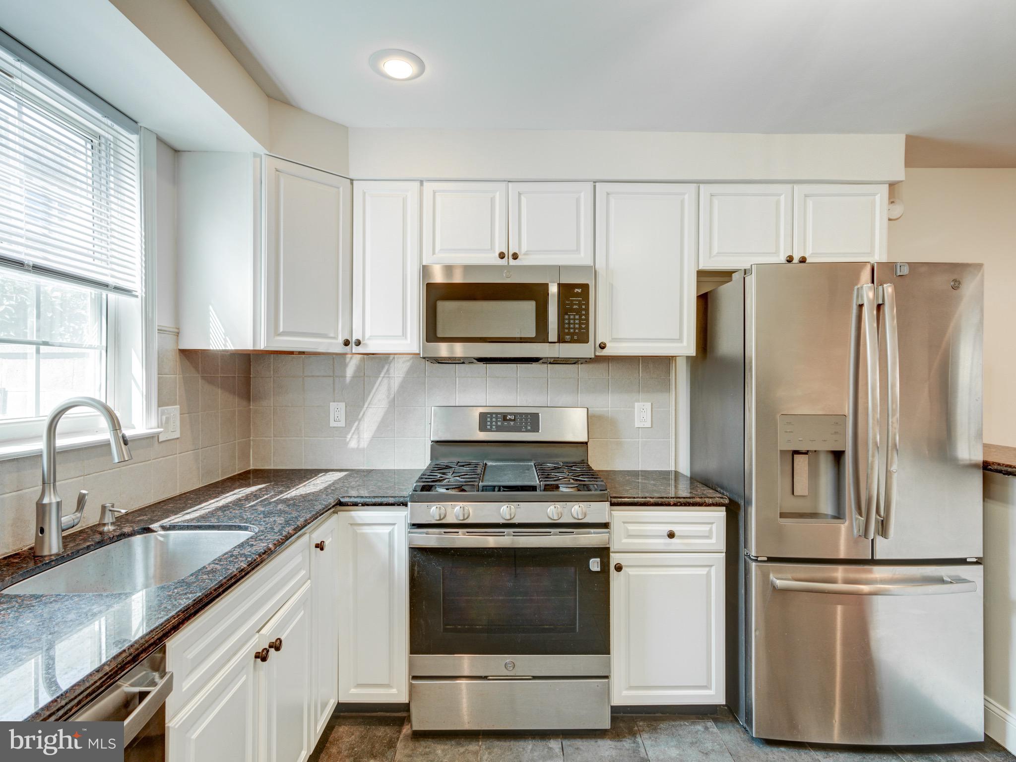 BELLA VISTA - Residential Lease