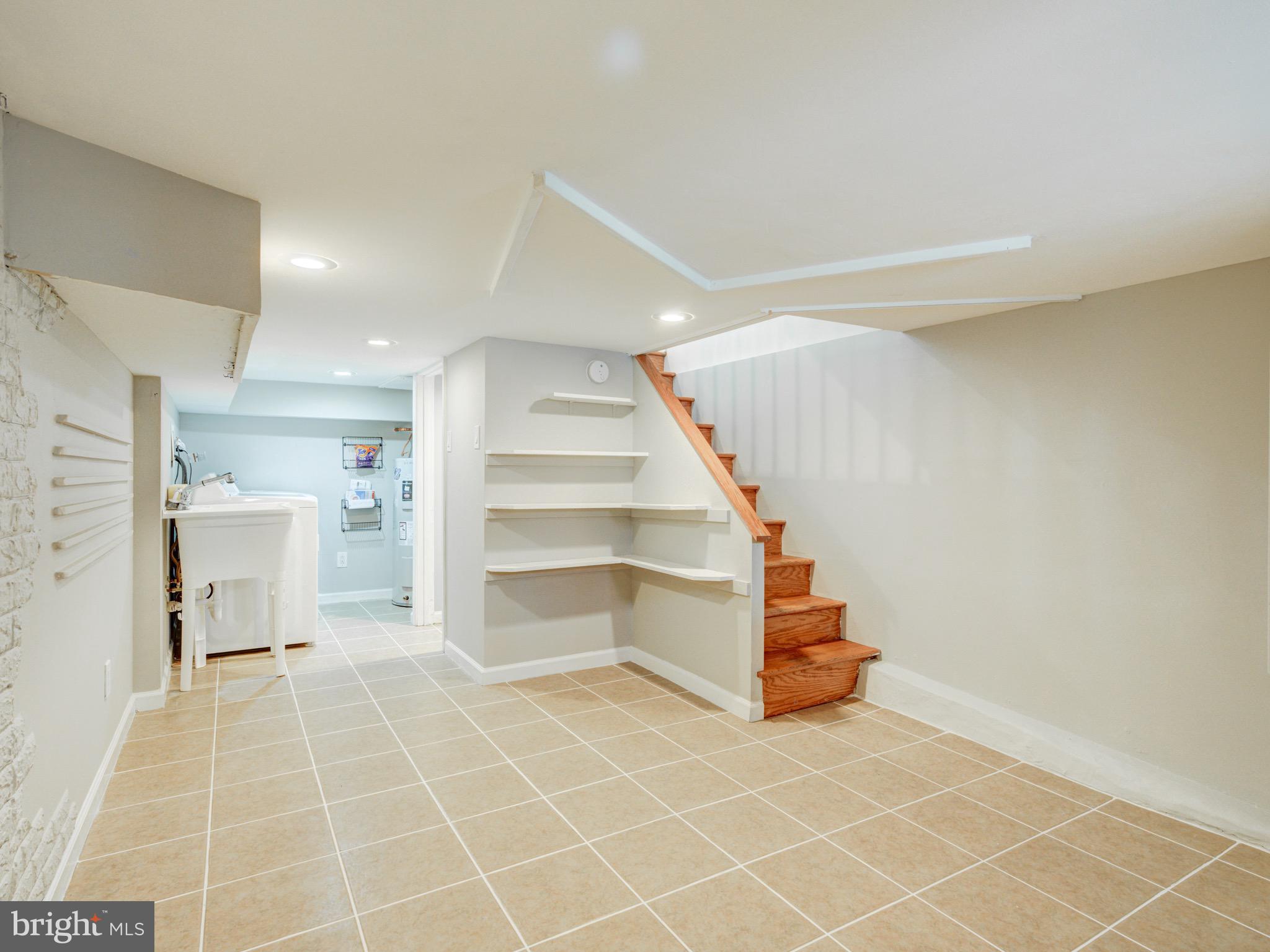 BELLA VISTA - Residential Lease