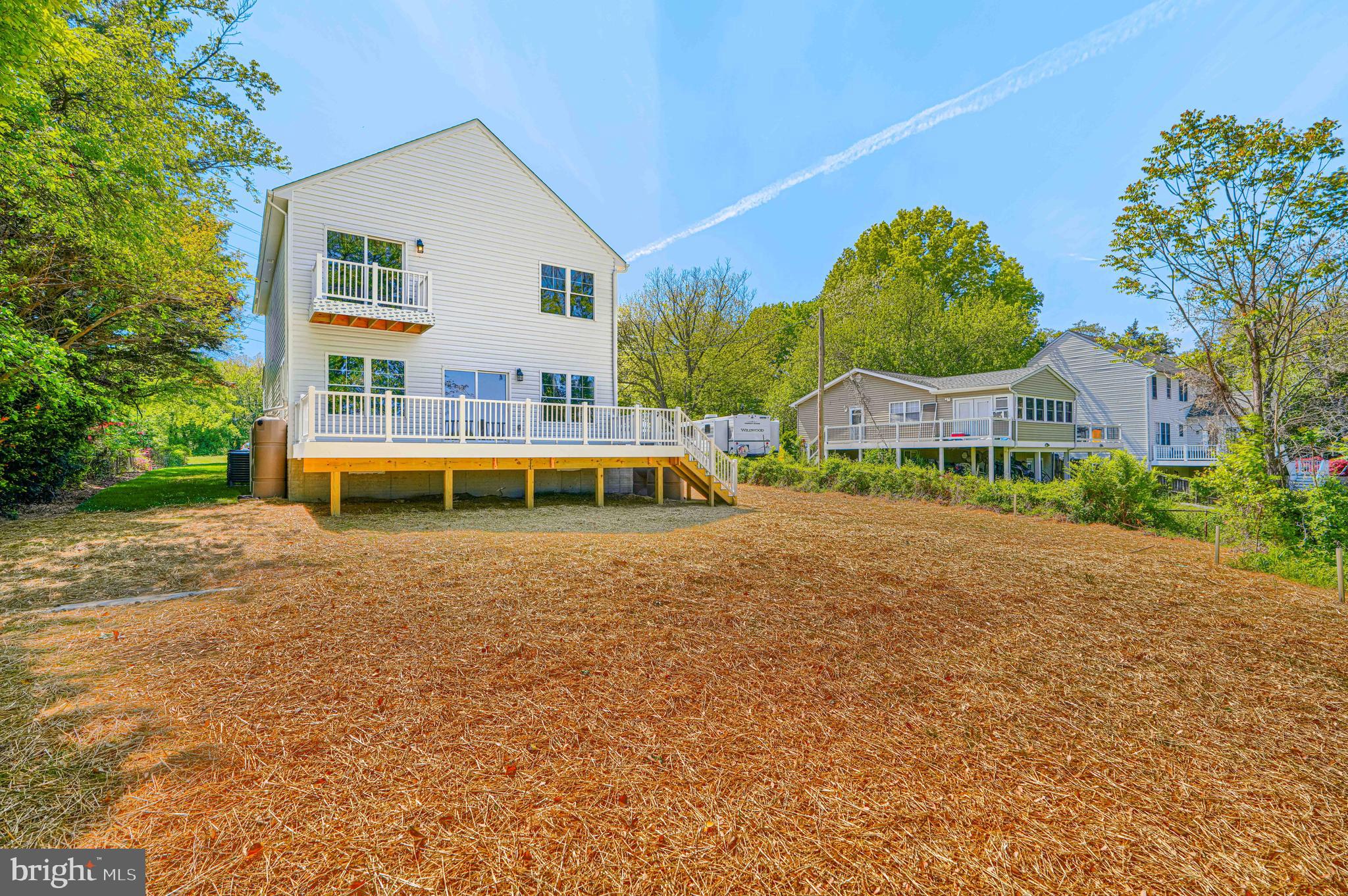 SHORELAND - Residential
