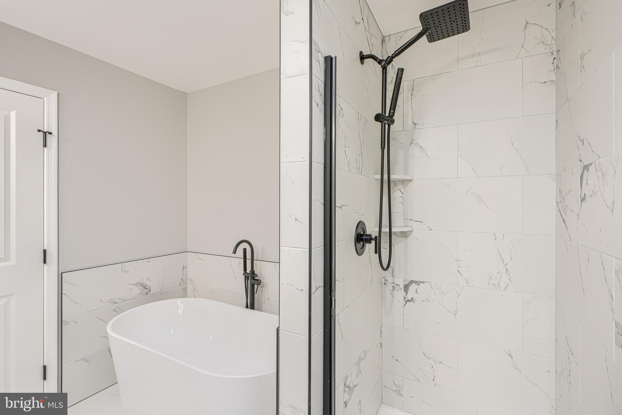 SHORELAND - Residential