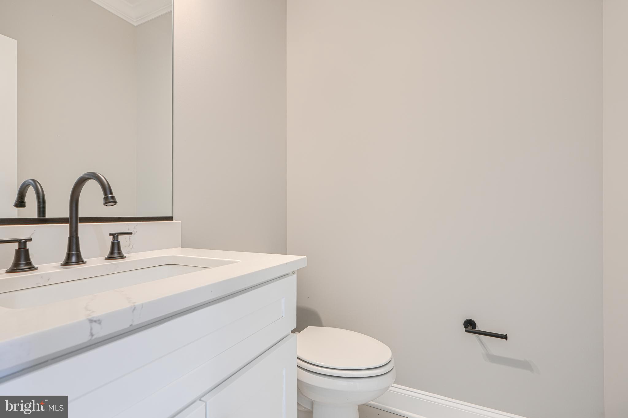 SHORELAND - Residential
