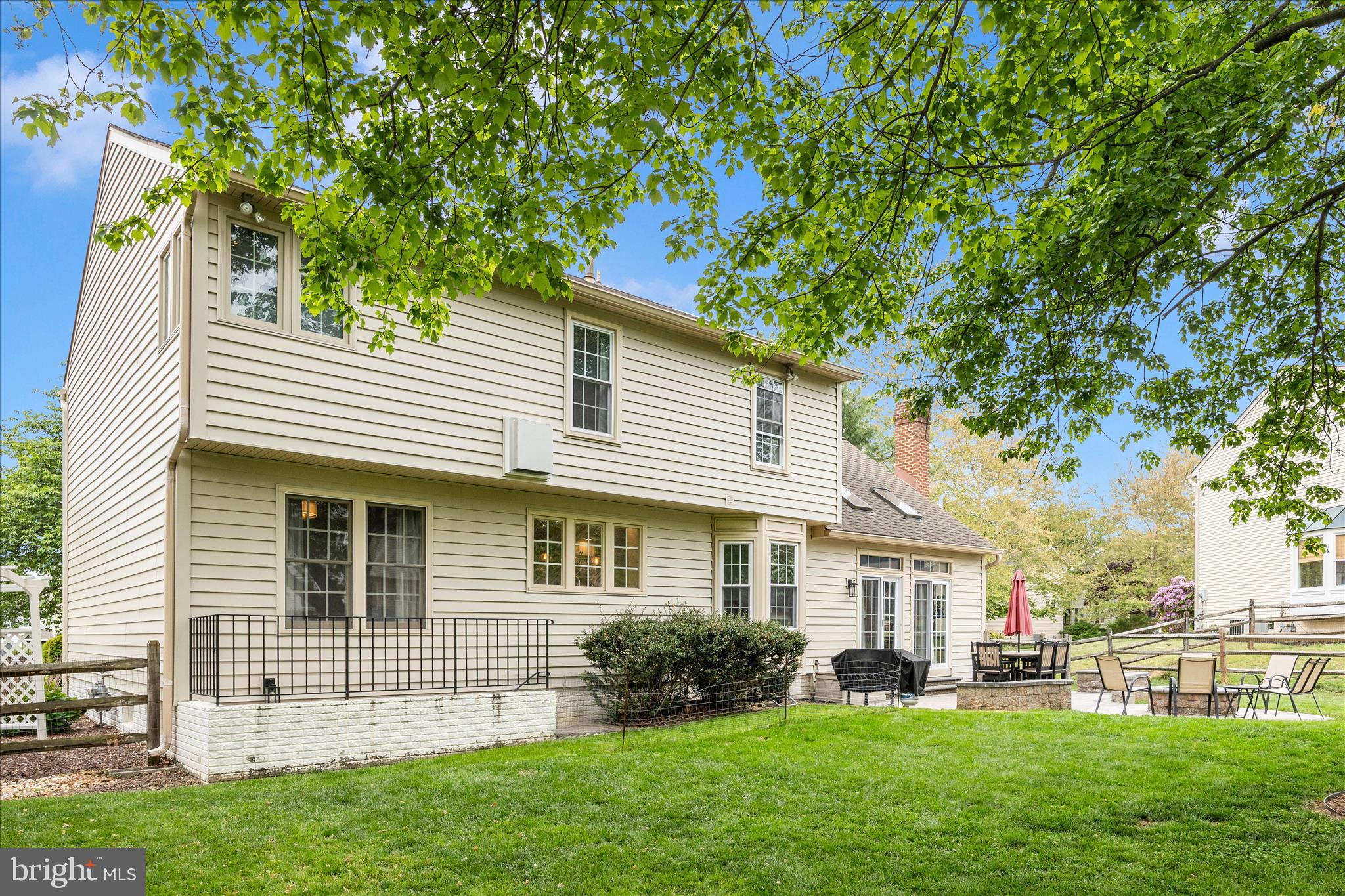 SPRING RIDGE - Residential