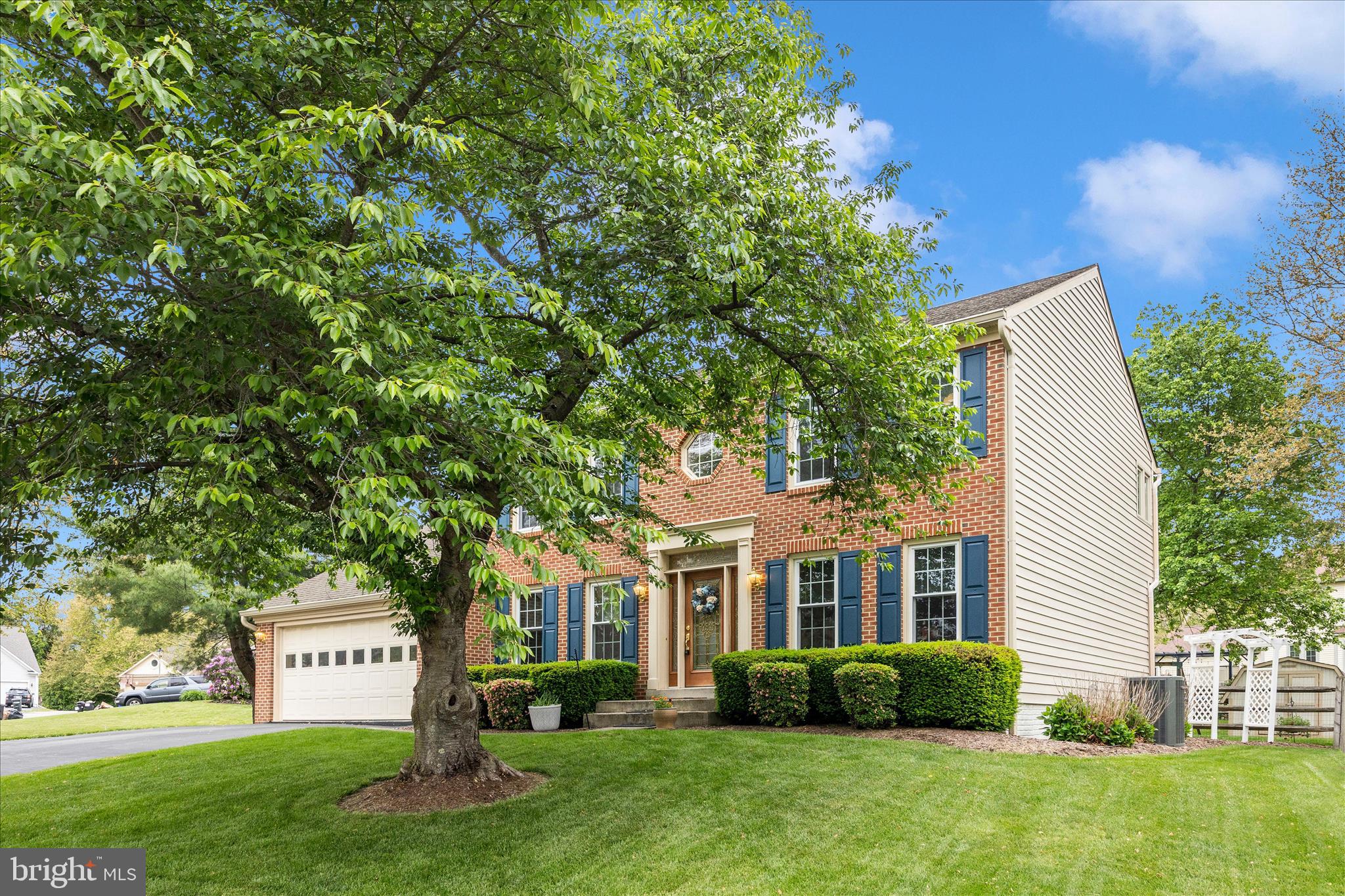 SPRING RIDGE - Residential