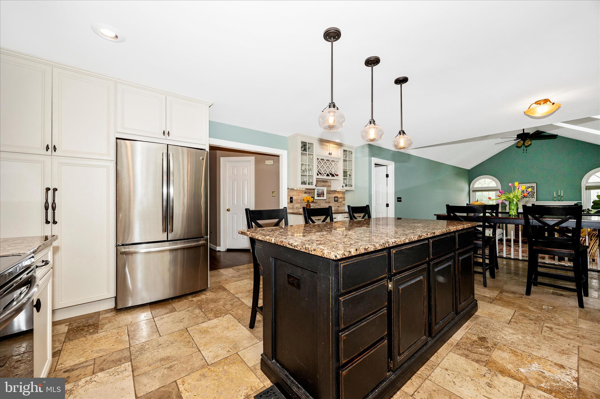 SPRING RIDGE - Residential