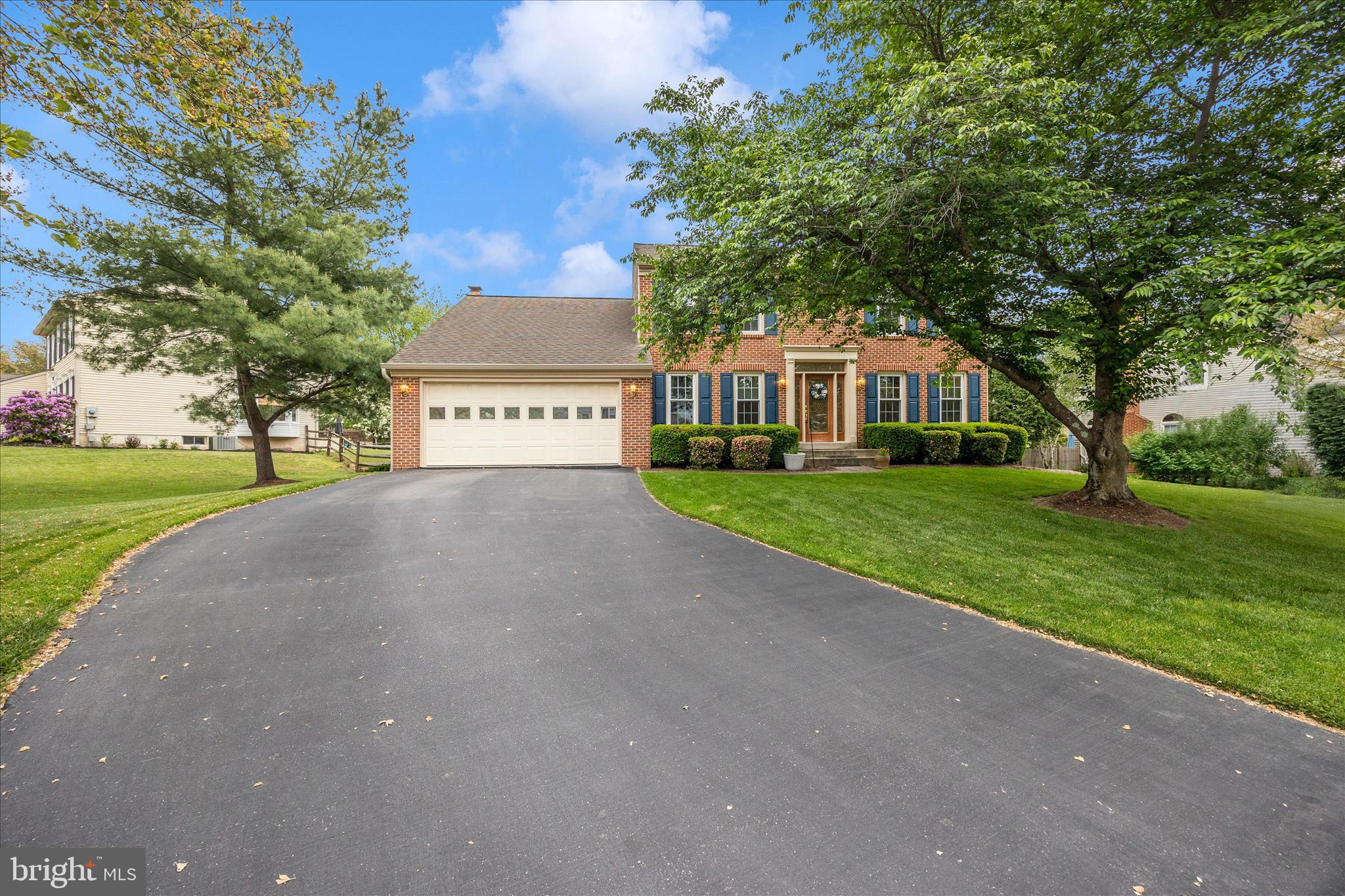 SPRING RIDGE - Residential