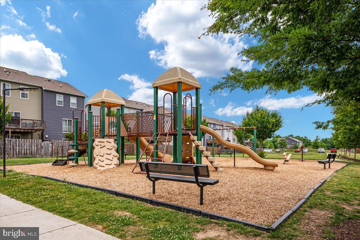 BERKELEY RIDGE - Residential