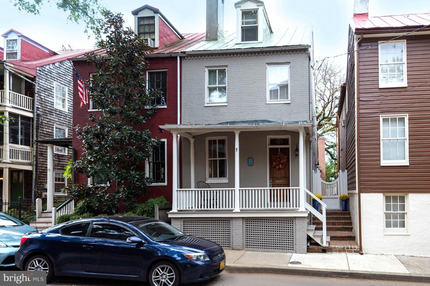 HISTORIC DISTRICT - Residential