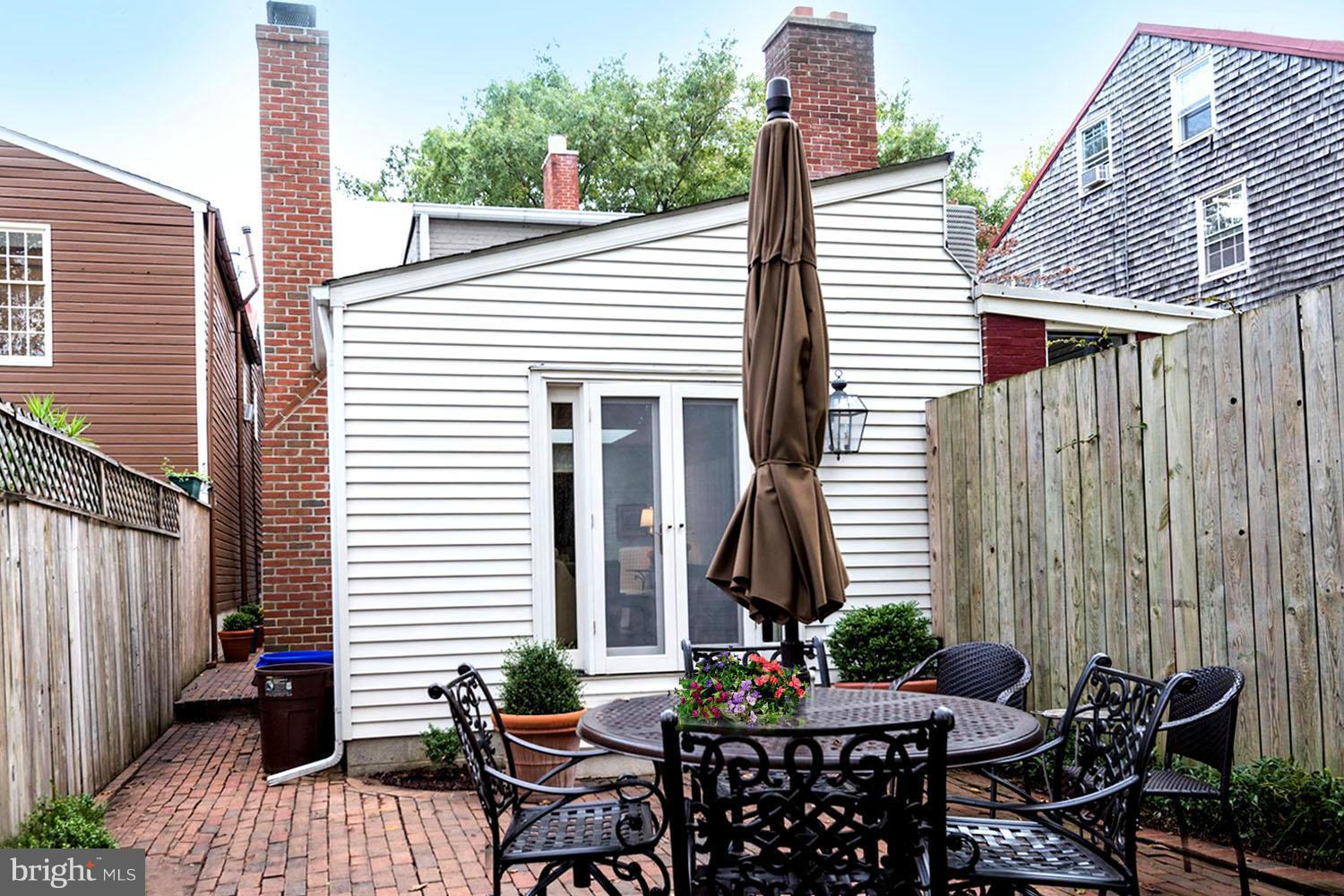 HISTORIC DISTRICT - Residential