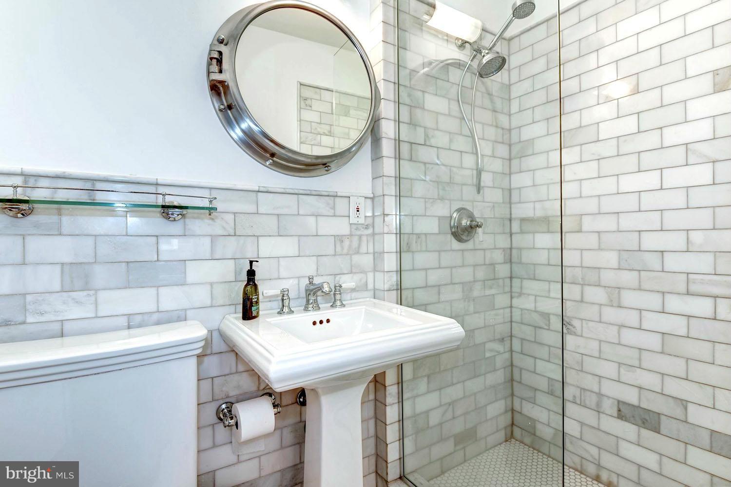 HISTORIC DISTRICT - Residential