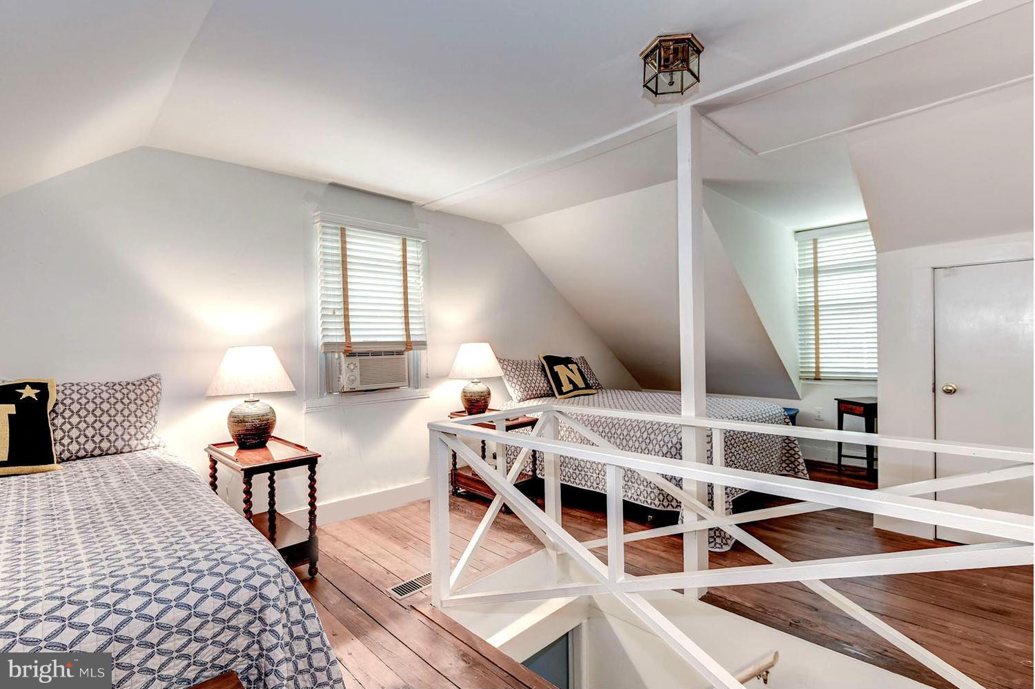 HISTORIC DISTRICT - Residential