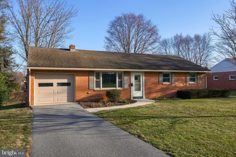 299 ROLLING TERRACE LEOLA PA 17540