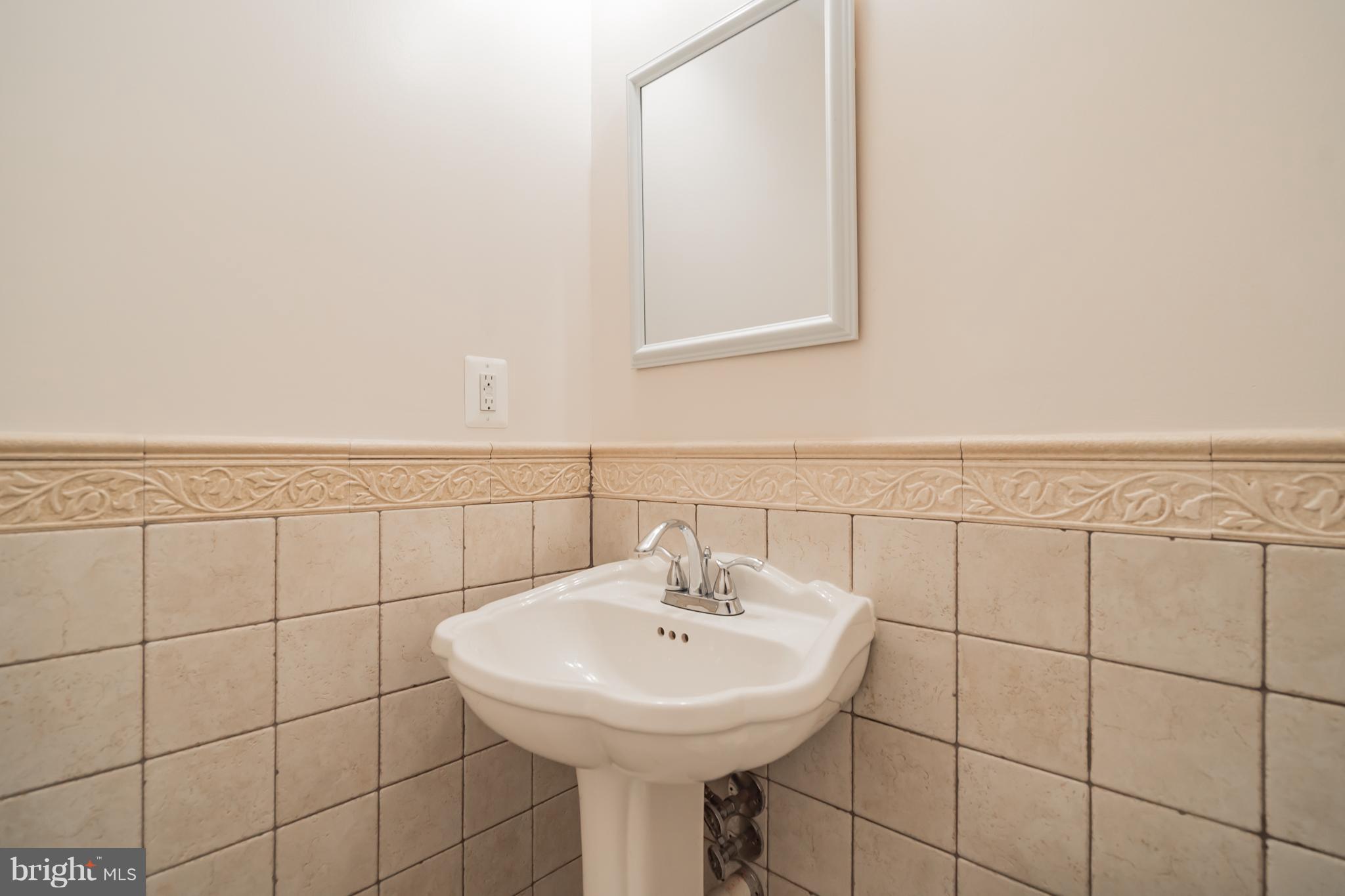 DALE CITY - Residential