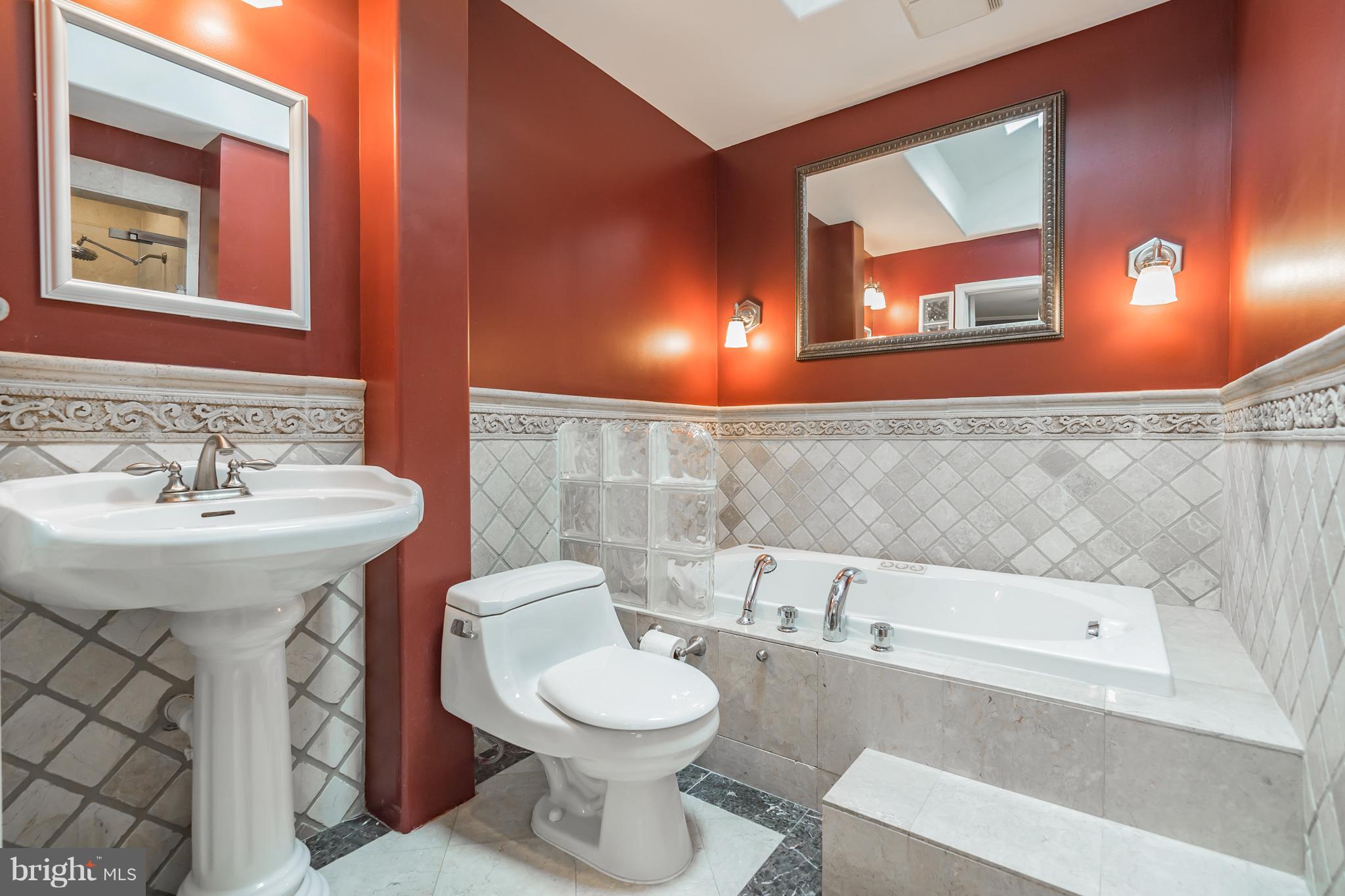 DALE CITY - Residential