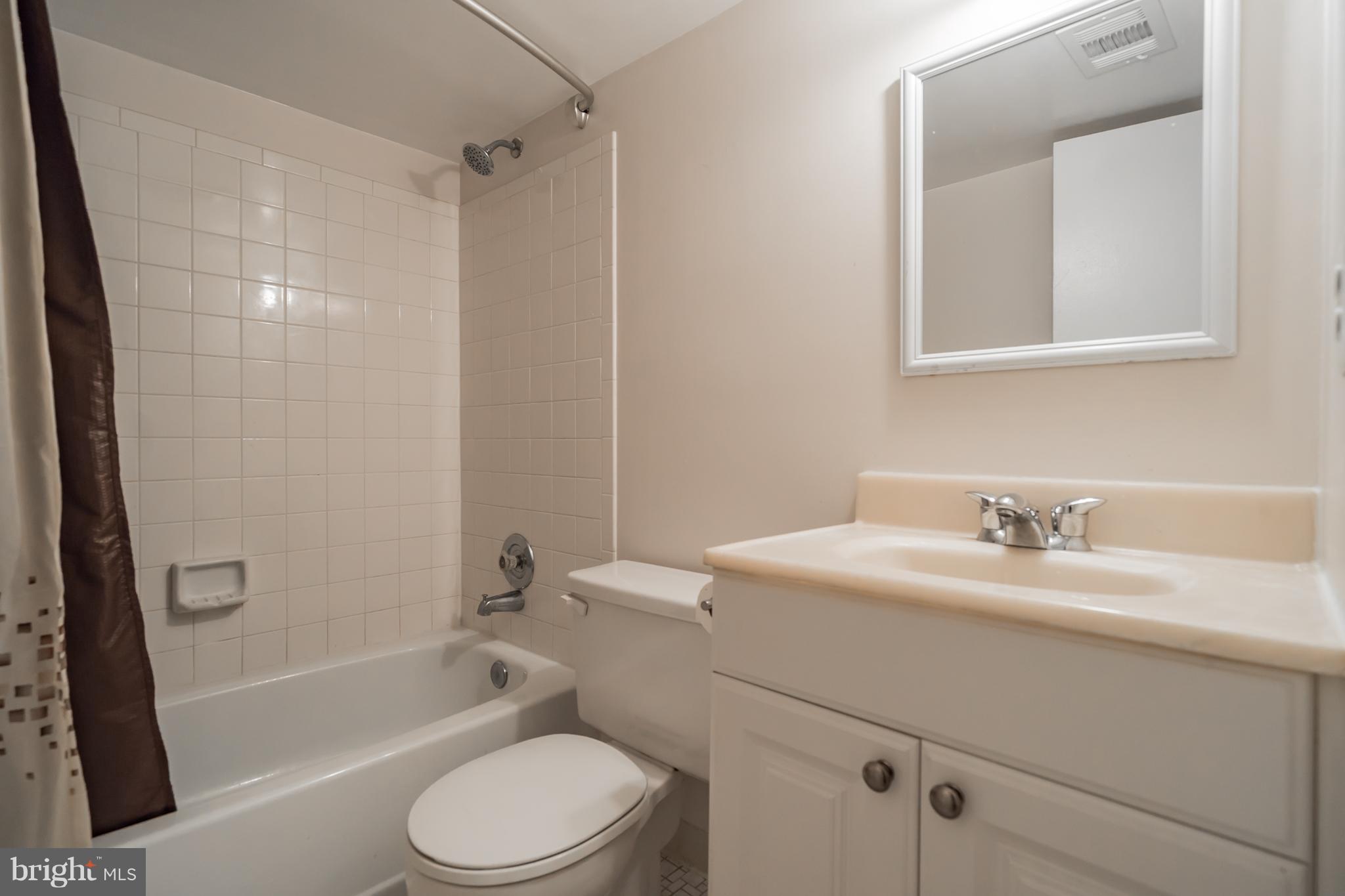 DALE CITY - Residential