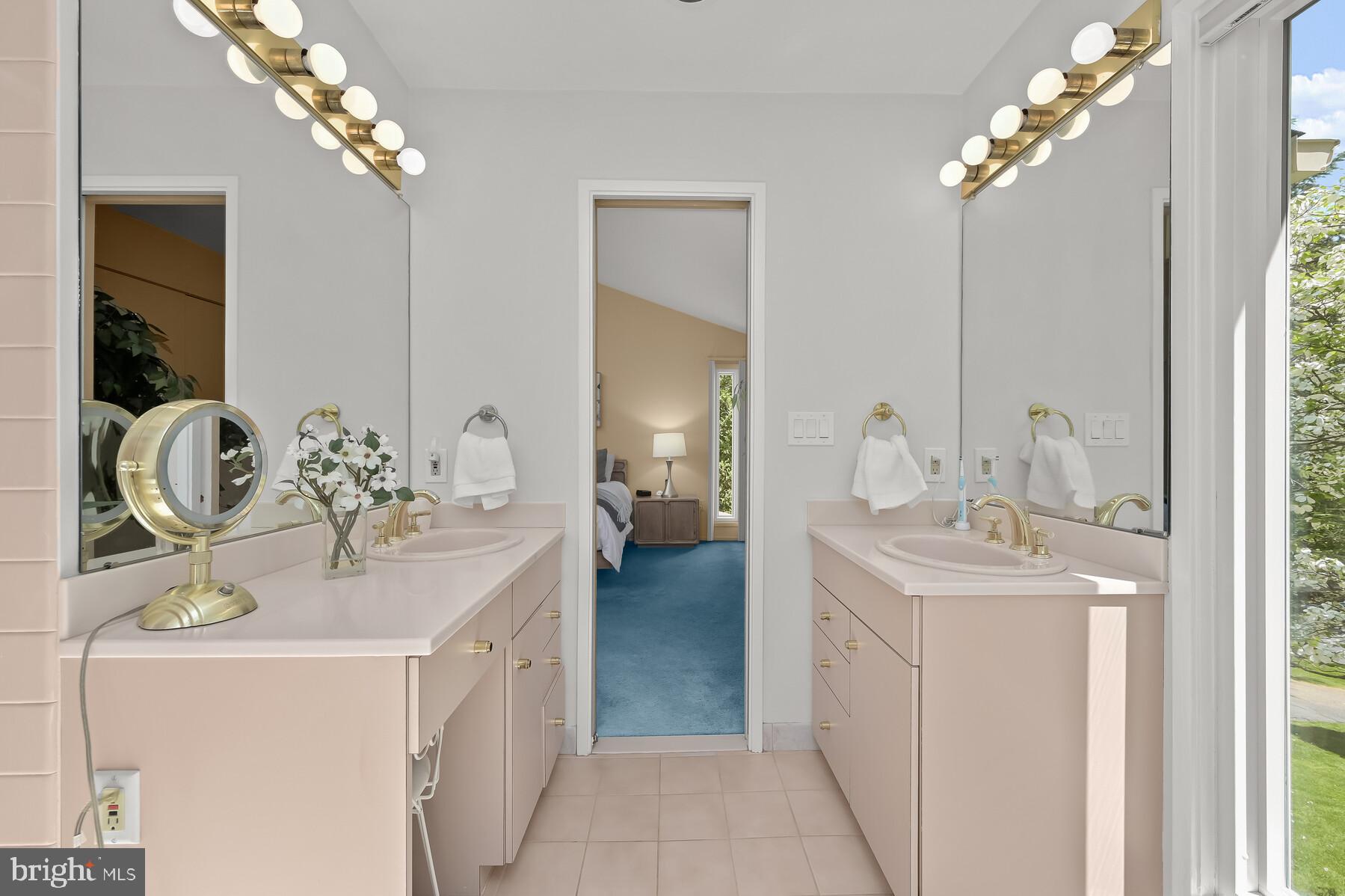 EAST GATE OF POTOMAC - Residential