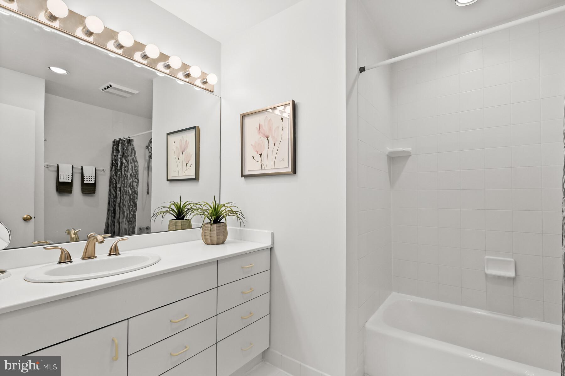 EAST GATE OF POTOMAC - Residential