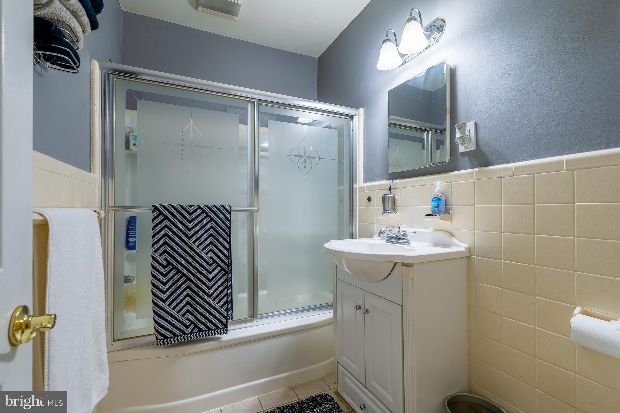 SOMERTON - Residential