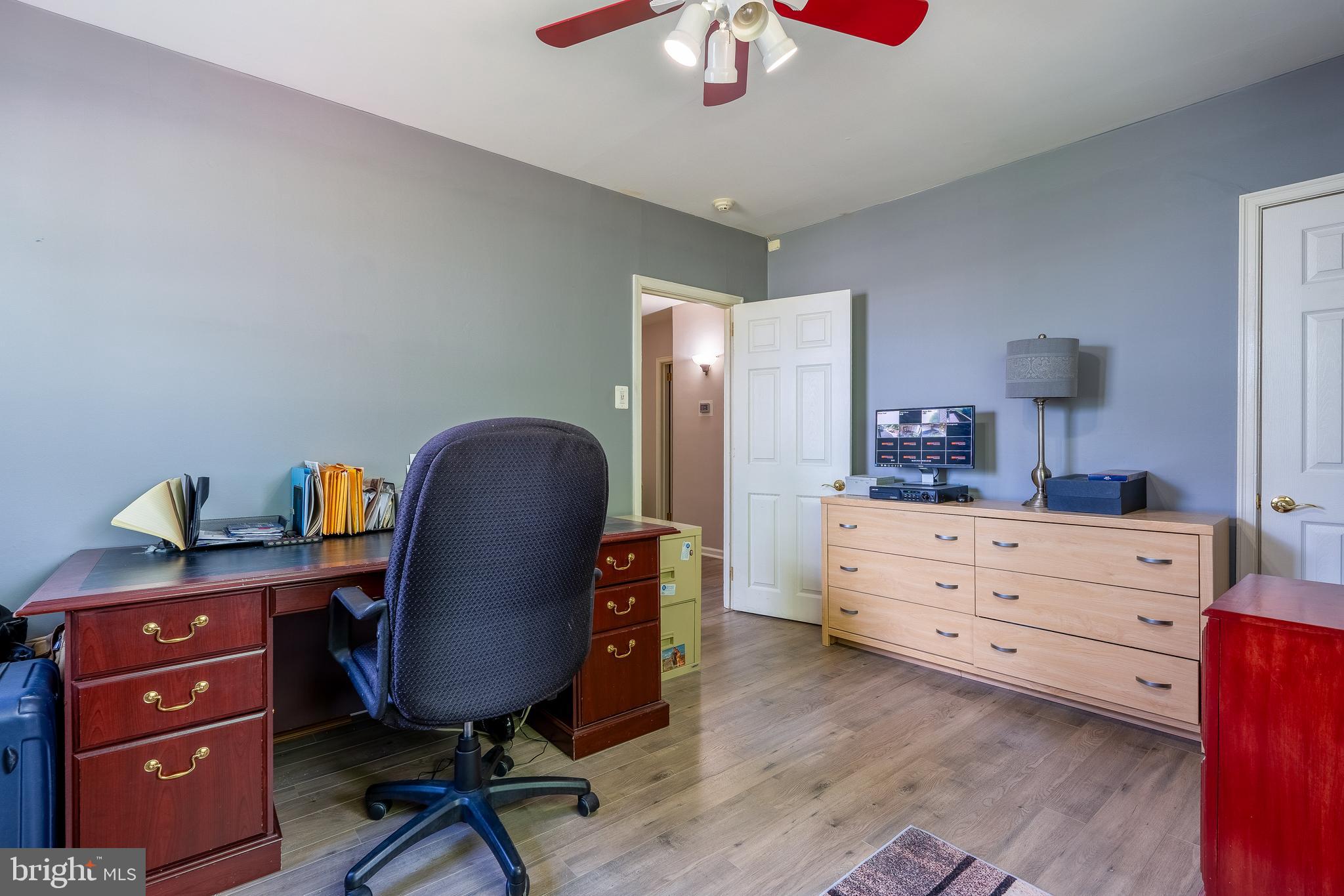 SOMERTON - Residential