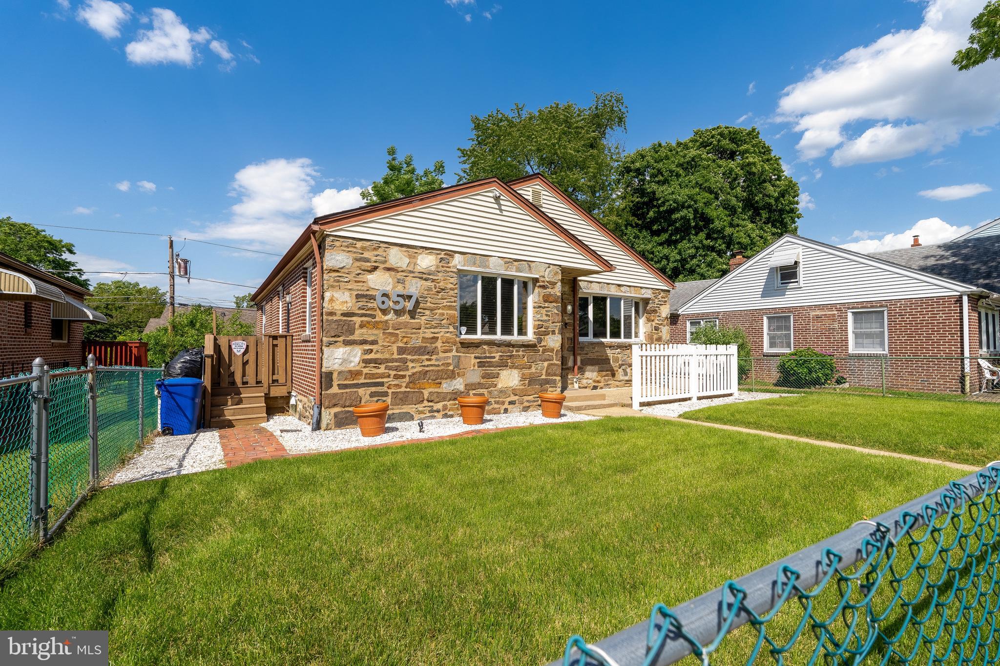 SOMERTON - Residential