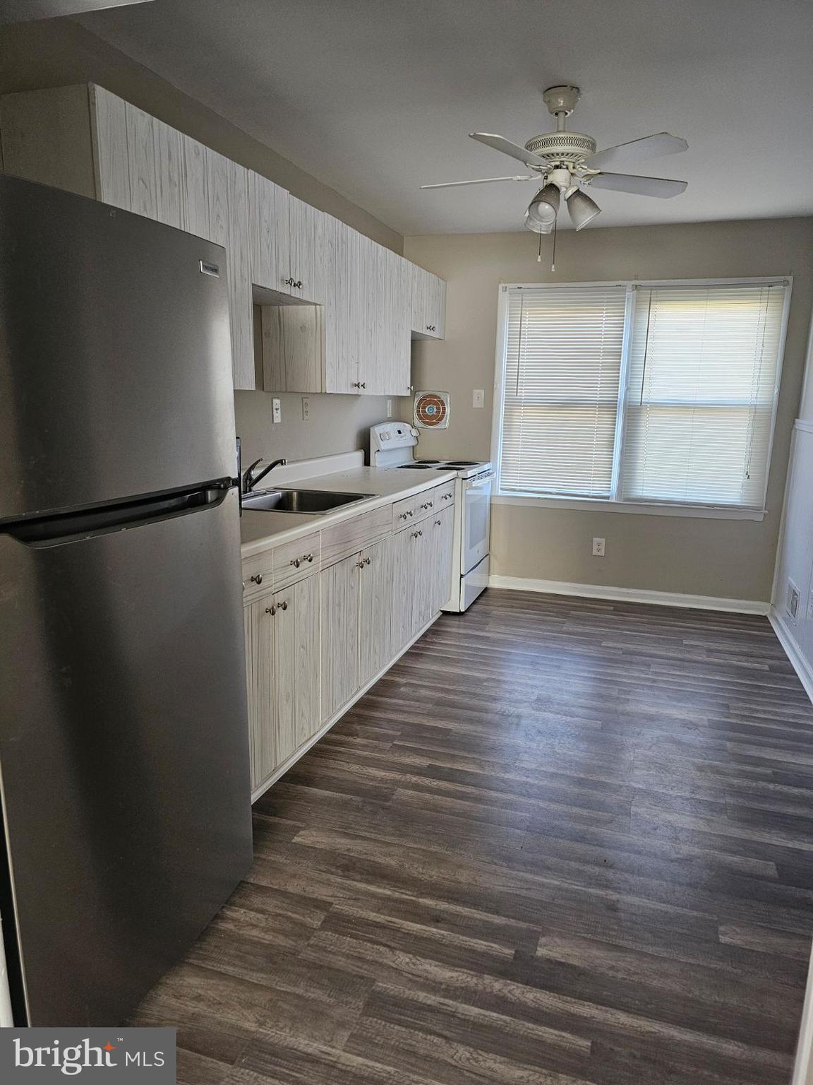 WARFIELD CONDOMINIUMS - Residential