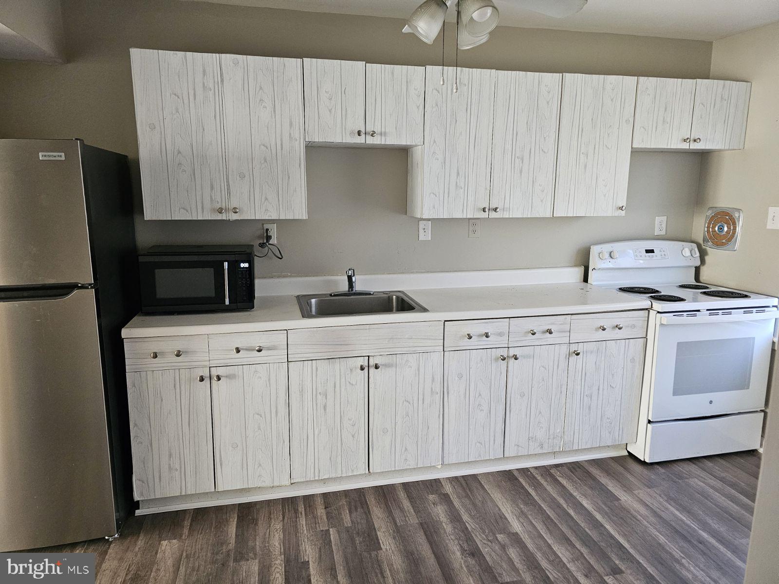 WARFIELD CONDOMINIUMS - Residential