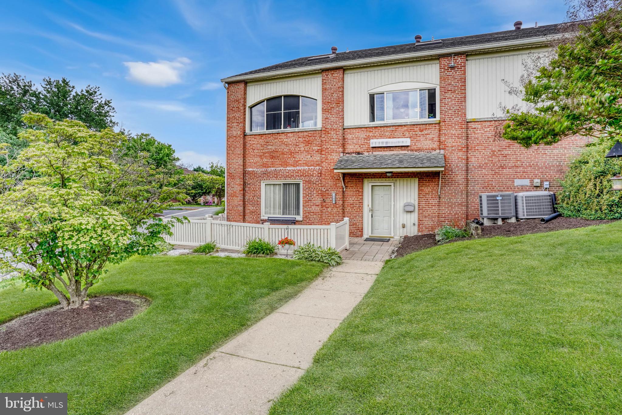 1380 BIRCH LANE E006