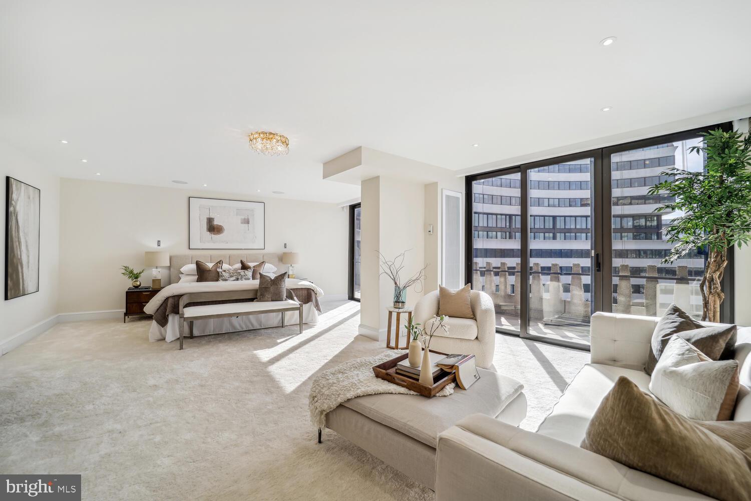FOGGY BOTTOM - Residential