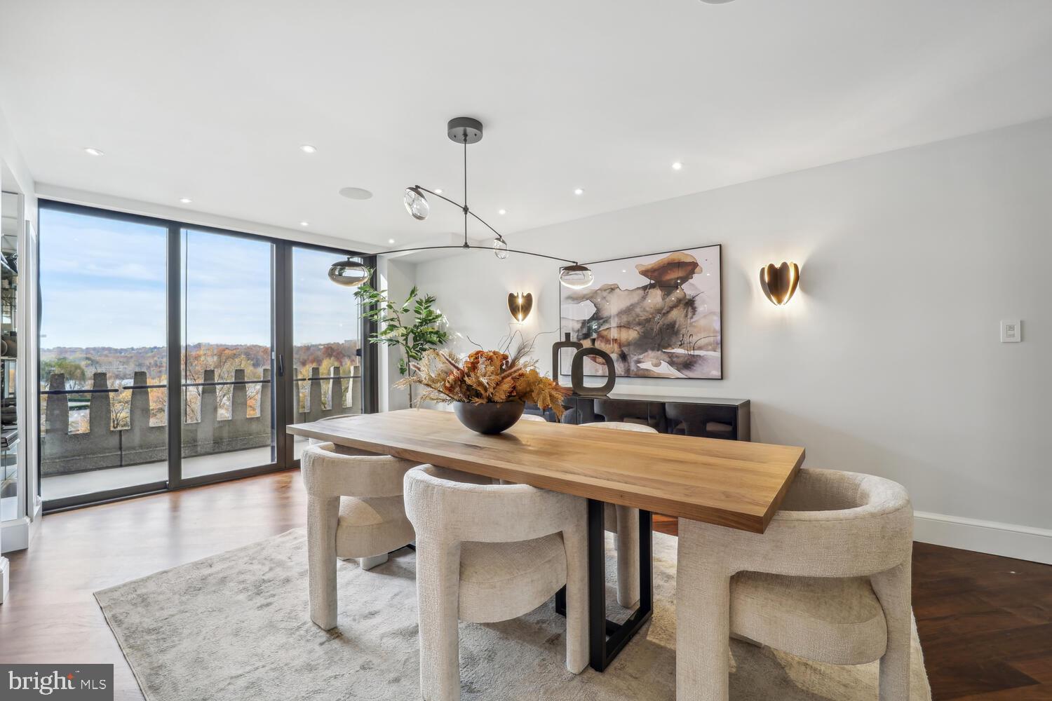 FOGGY BOTTOM - Residential
