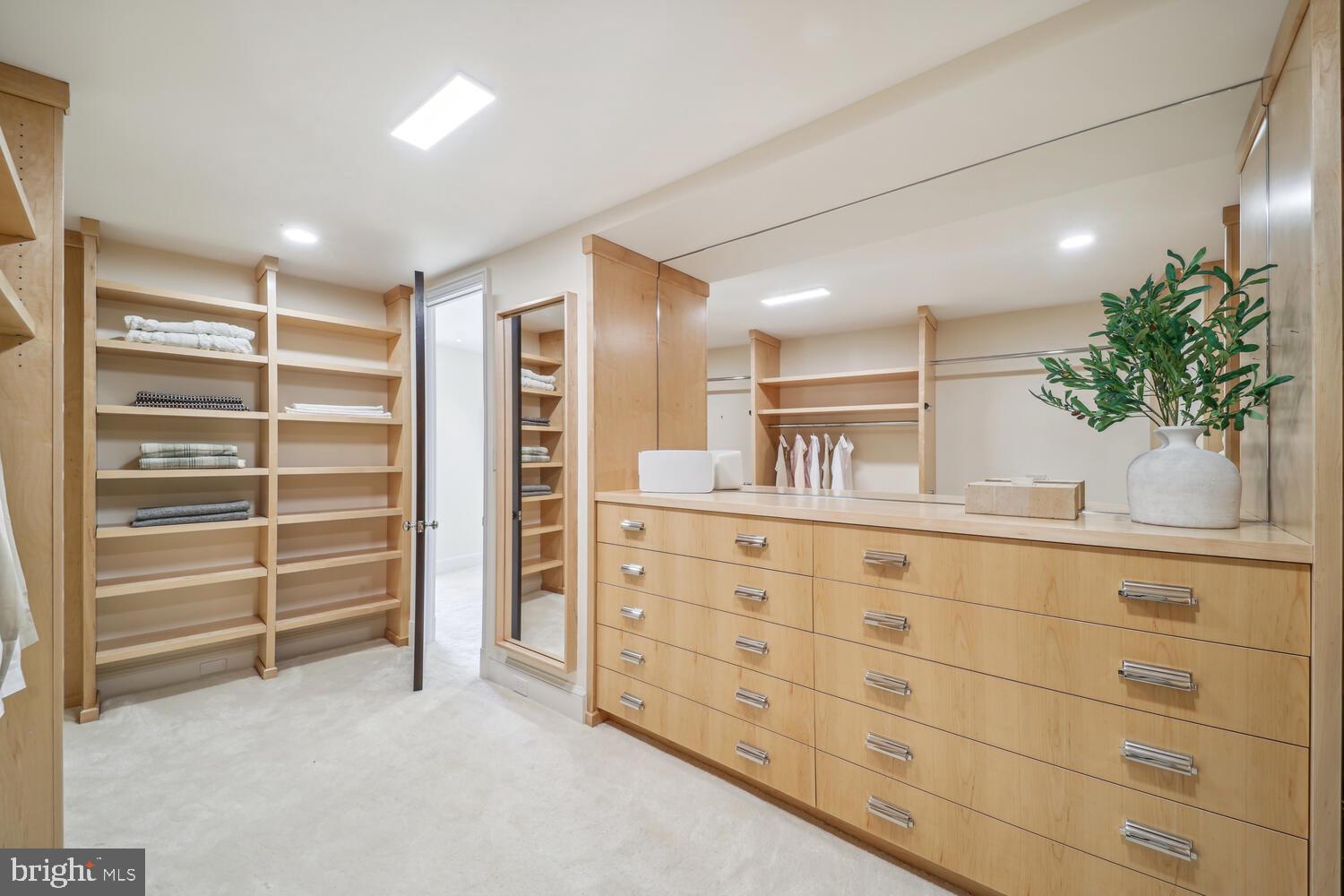 FOGGY BOTTOM - Residential
