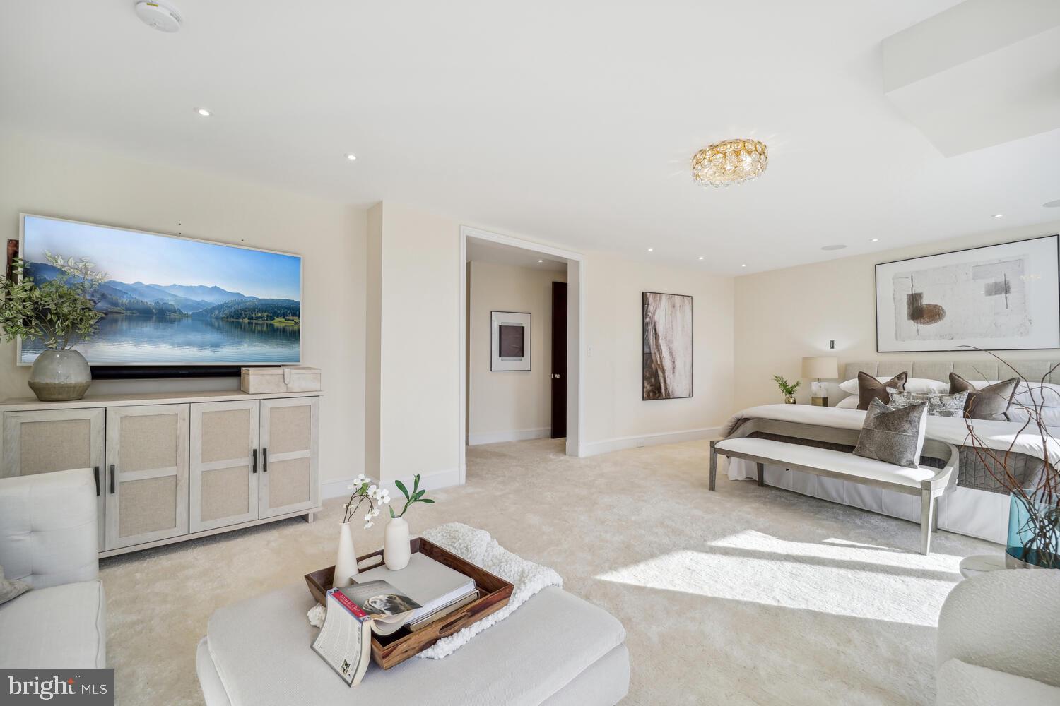 FOGGY BOTTOM - Residential
