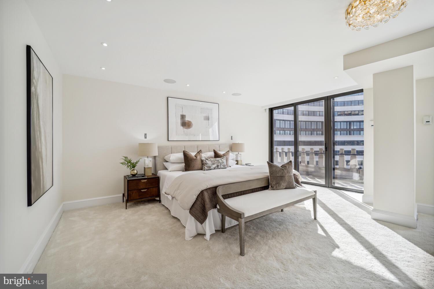 FOGGY BOTTOM - Residential