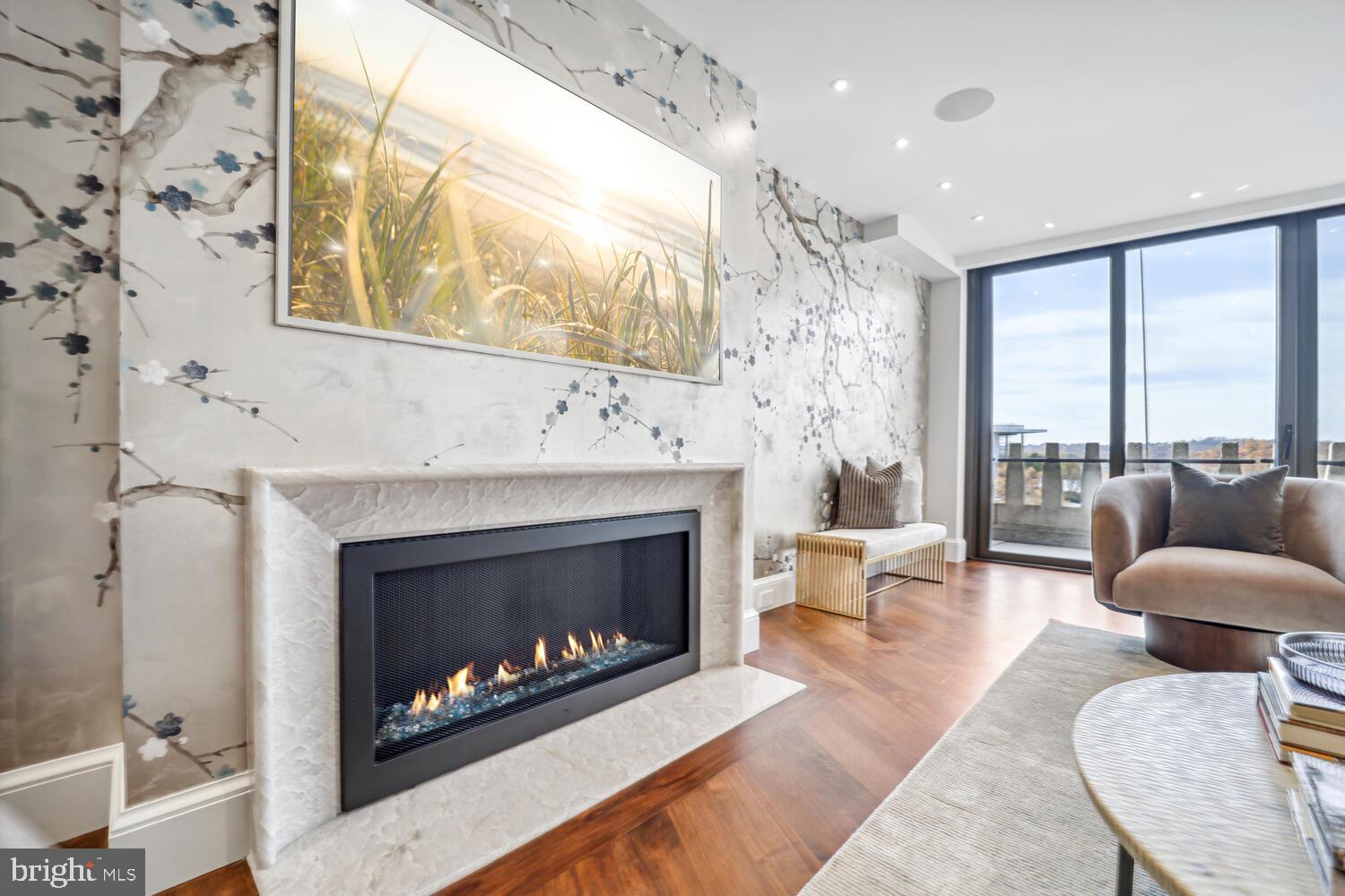 FOGGY BOTTOM - Residential