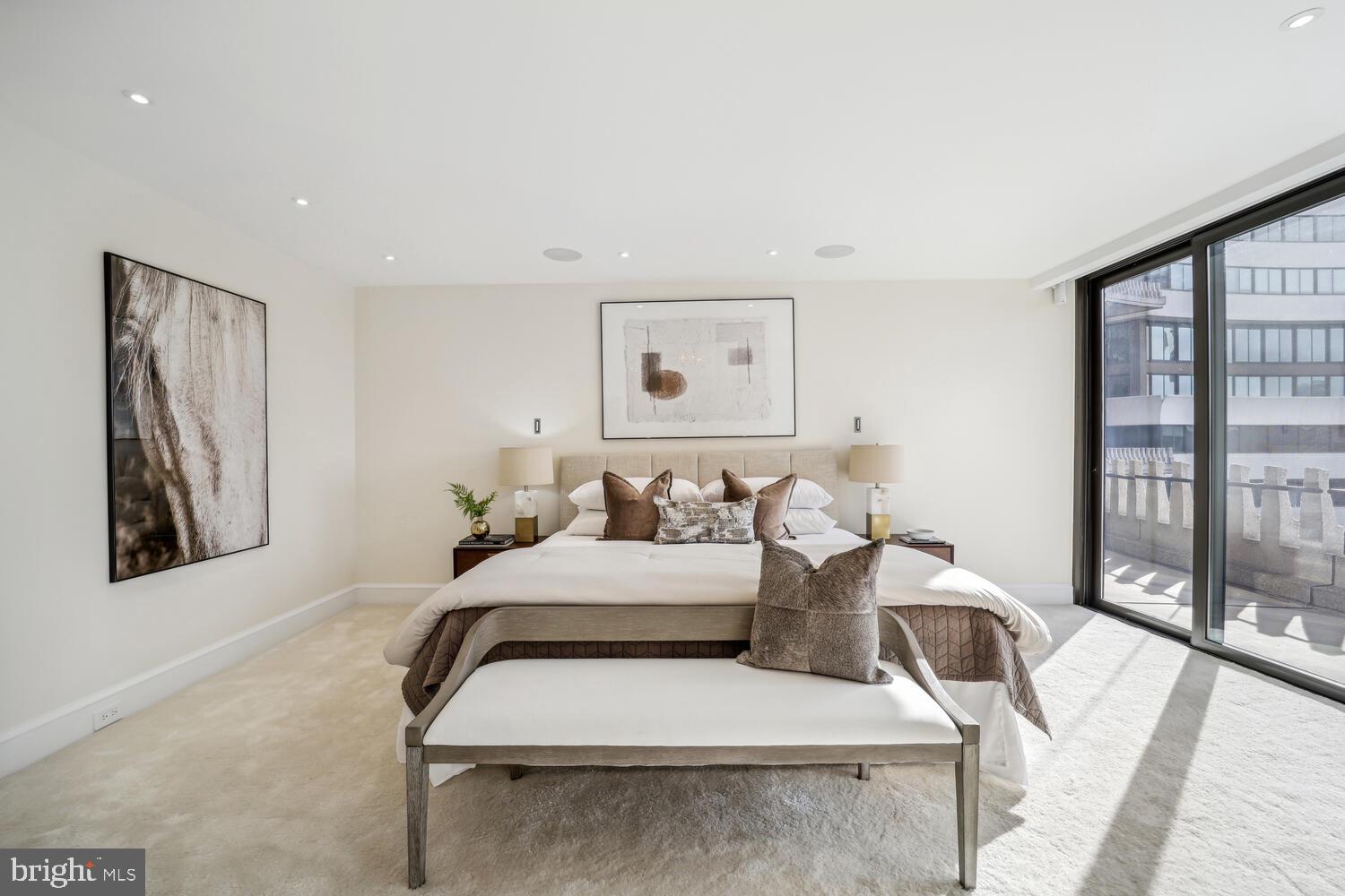 FOGGY BOTTOM - Residential