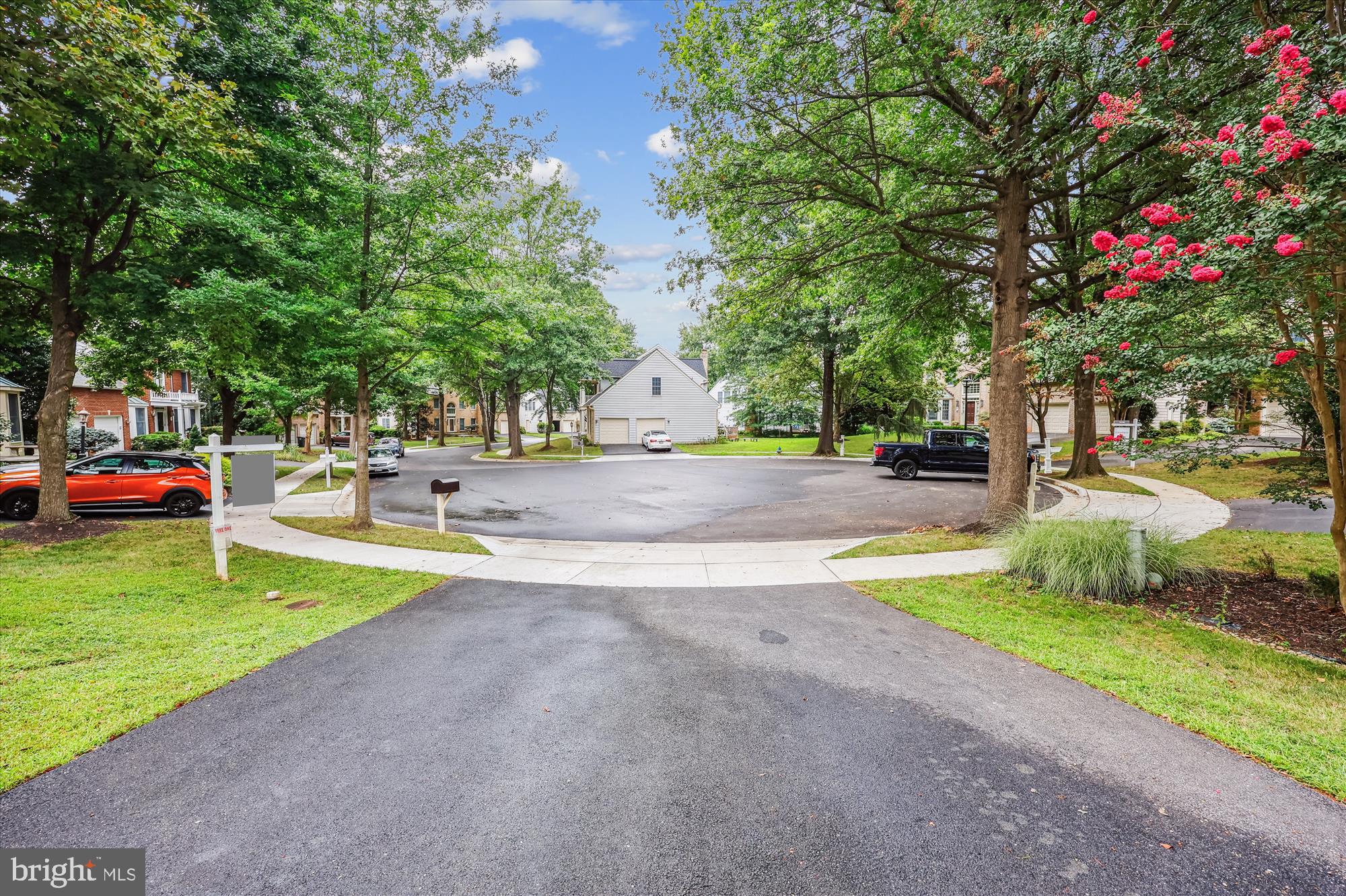 ROSE HILL FALLS - Residential