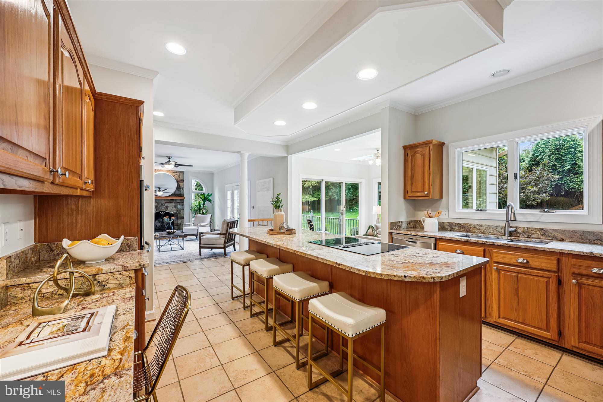 ROSE HILL FALLS - Residential