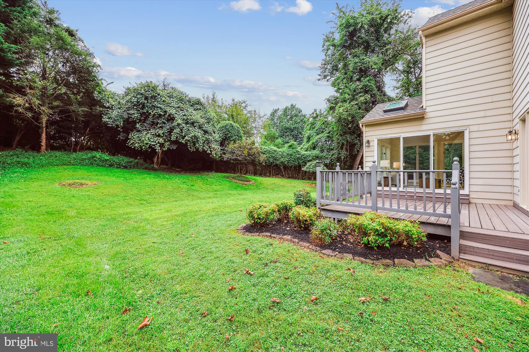 ROSE HILL FALLS - Residential