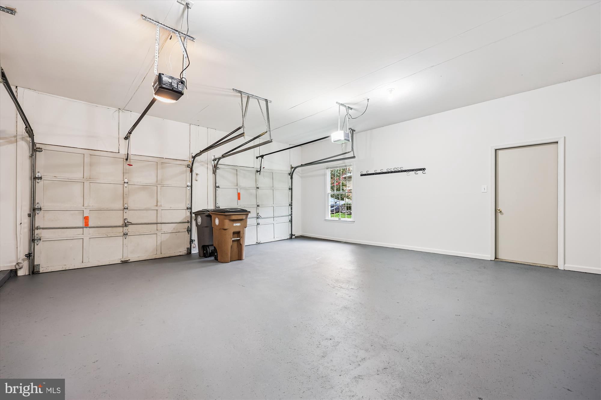 ROSE HILL FALLS - Residential