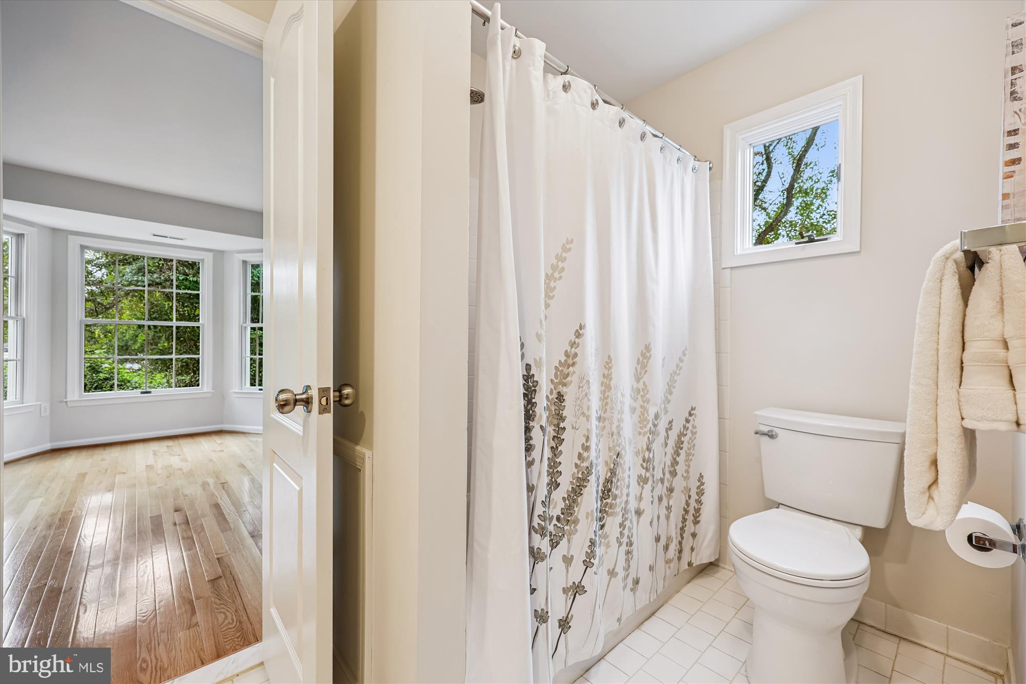 ROSE HILL FALLS - Residential