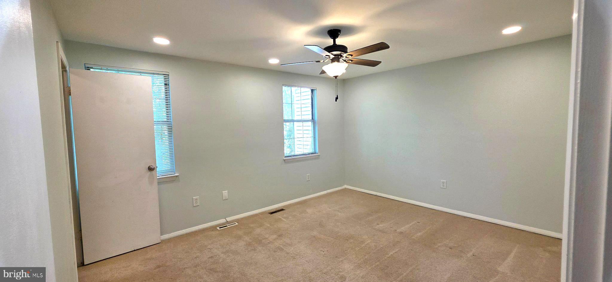 ELIZABETHS LANDING - Residential