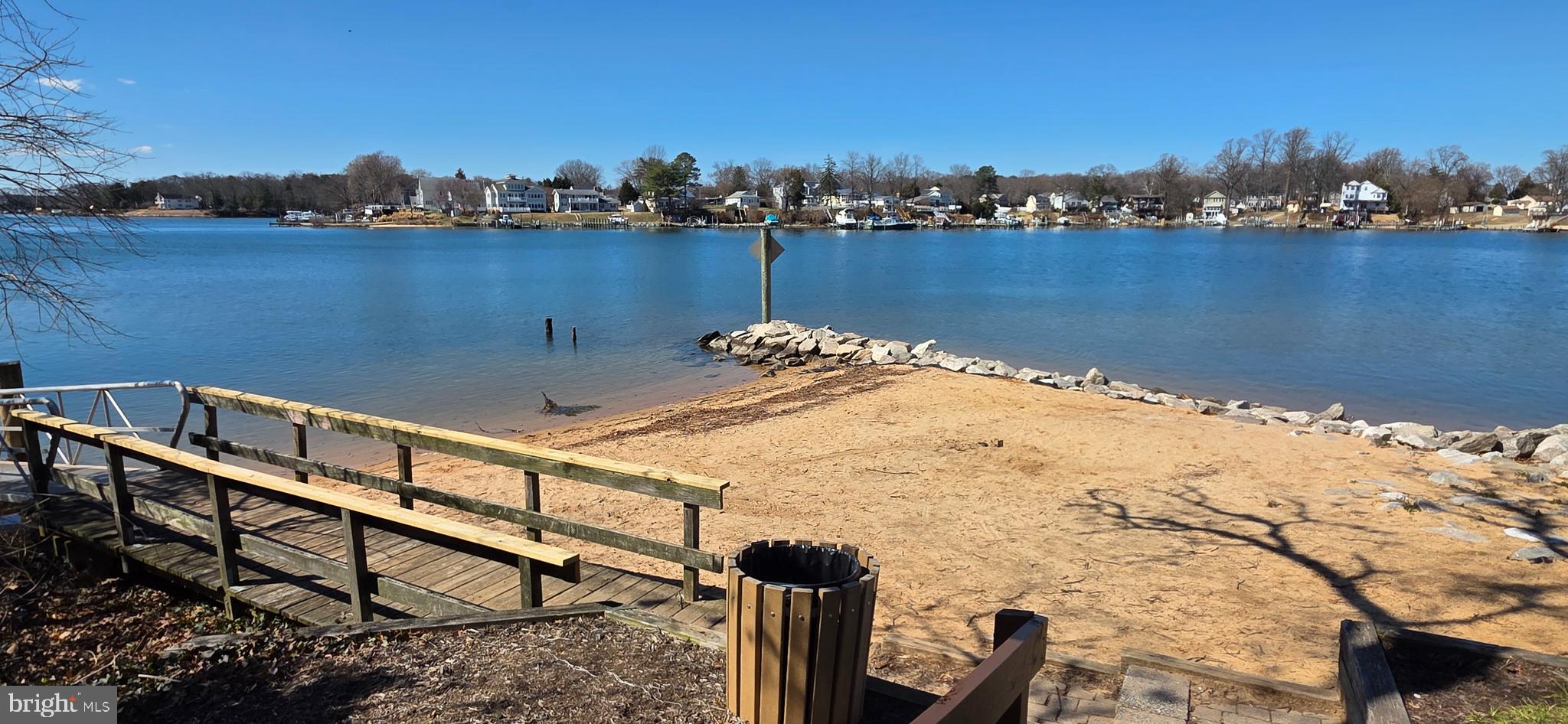 ELIZABETHS LANDING - Residential