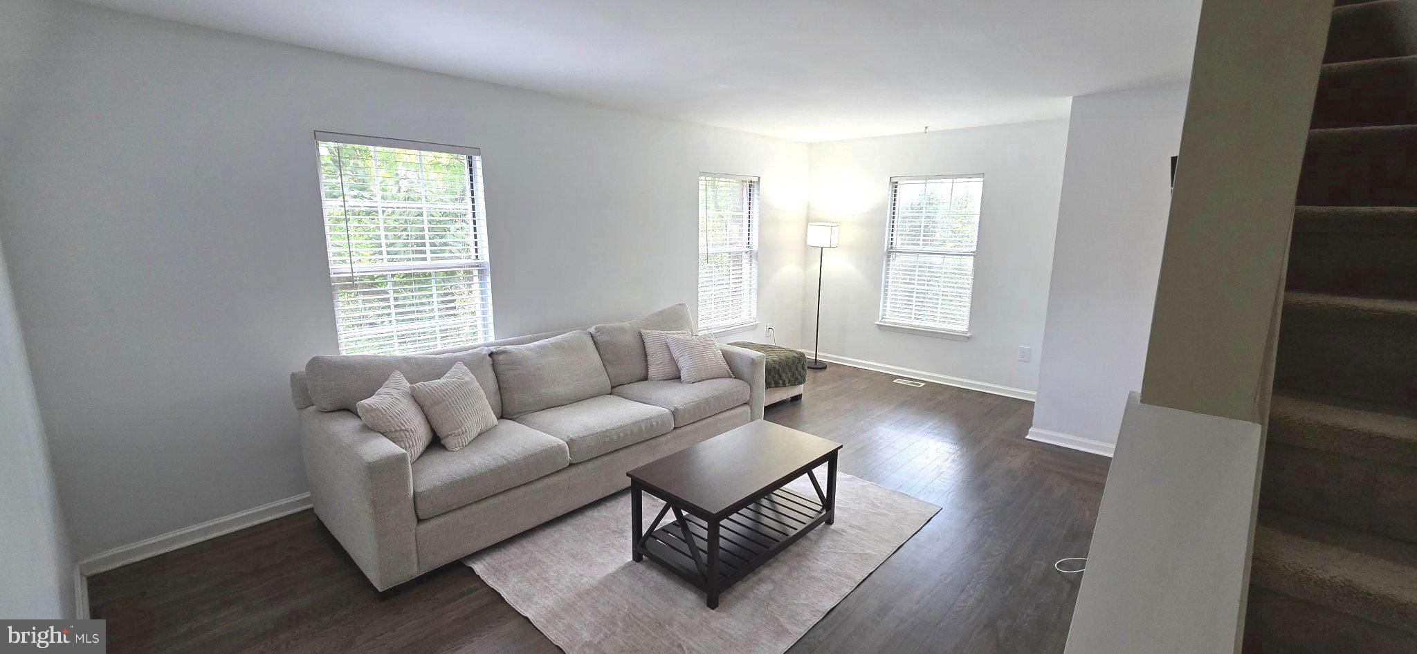 ELIZABETHS LANDING - Residential